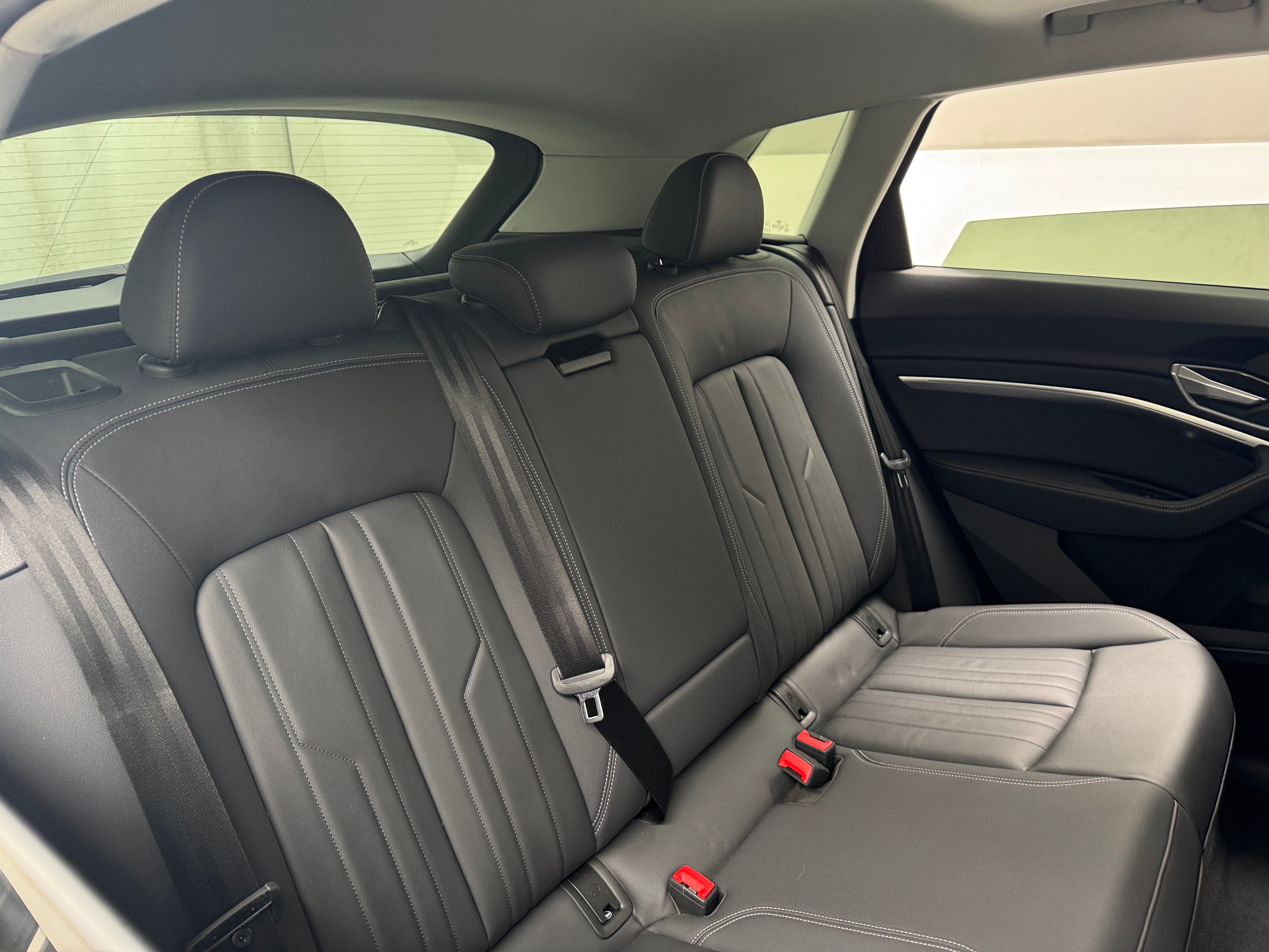 2021 Audi e-tron Premium 5