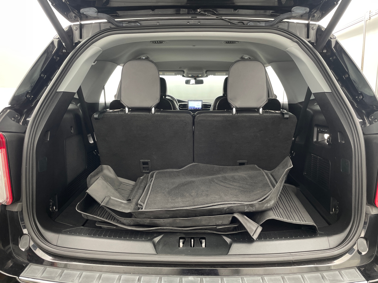 Thumbnail: 2021 Ford Explorer - 6