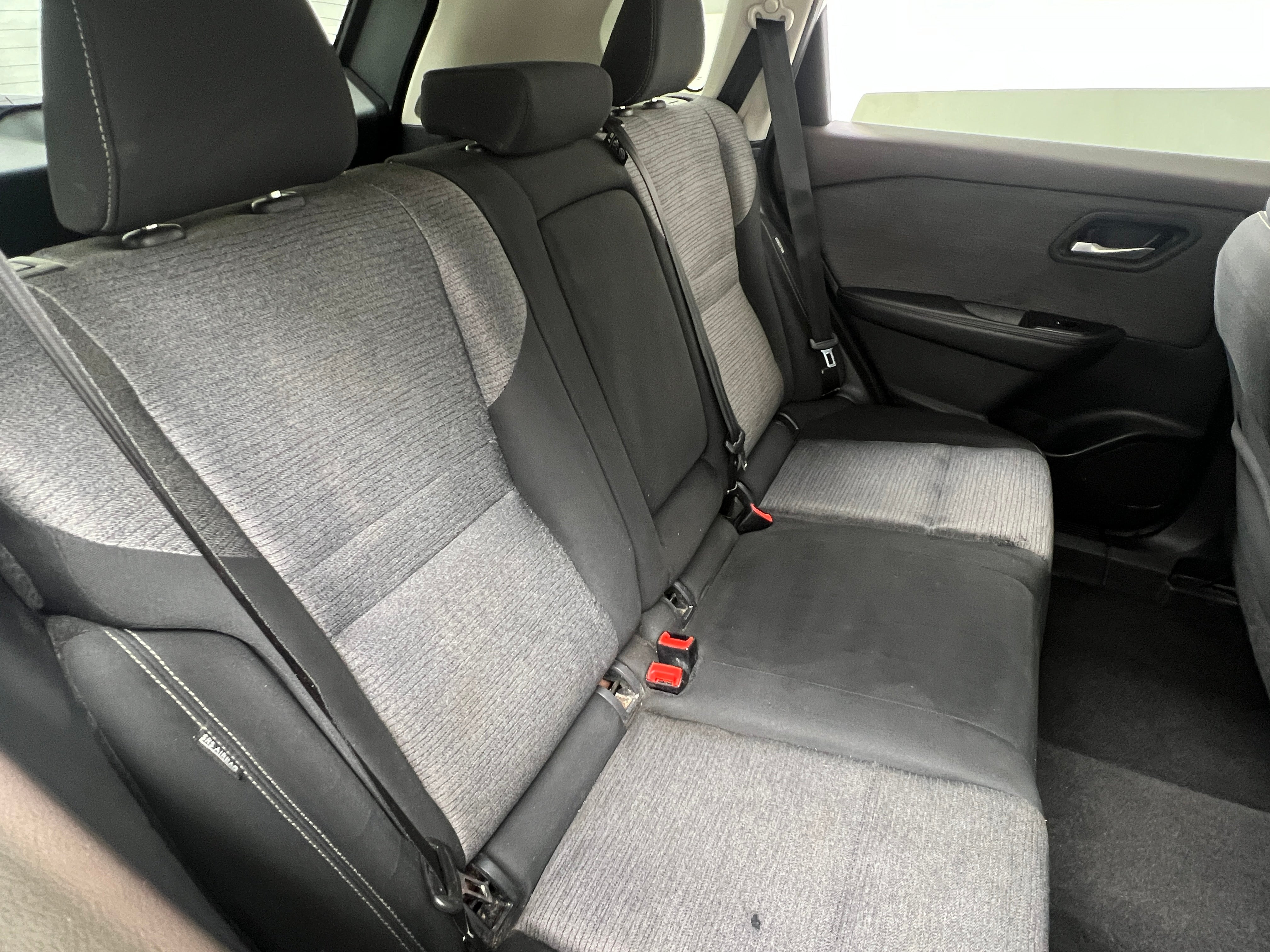 2021 Nissan Rogue SV 6