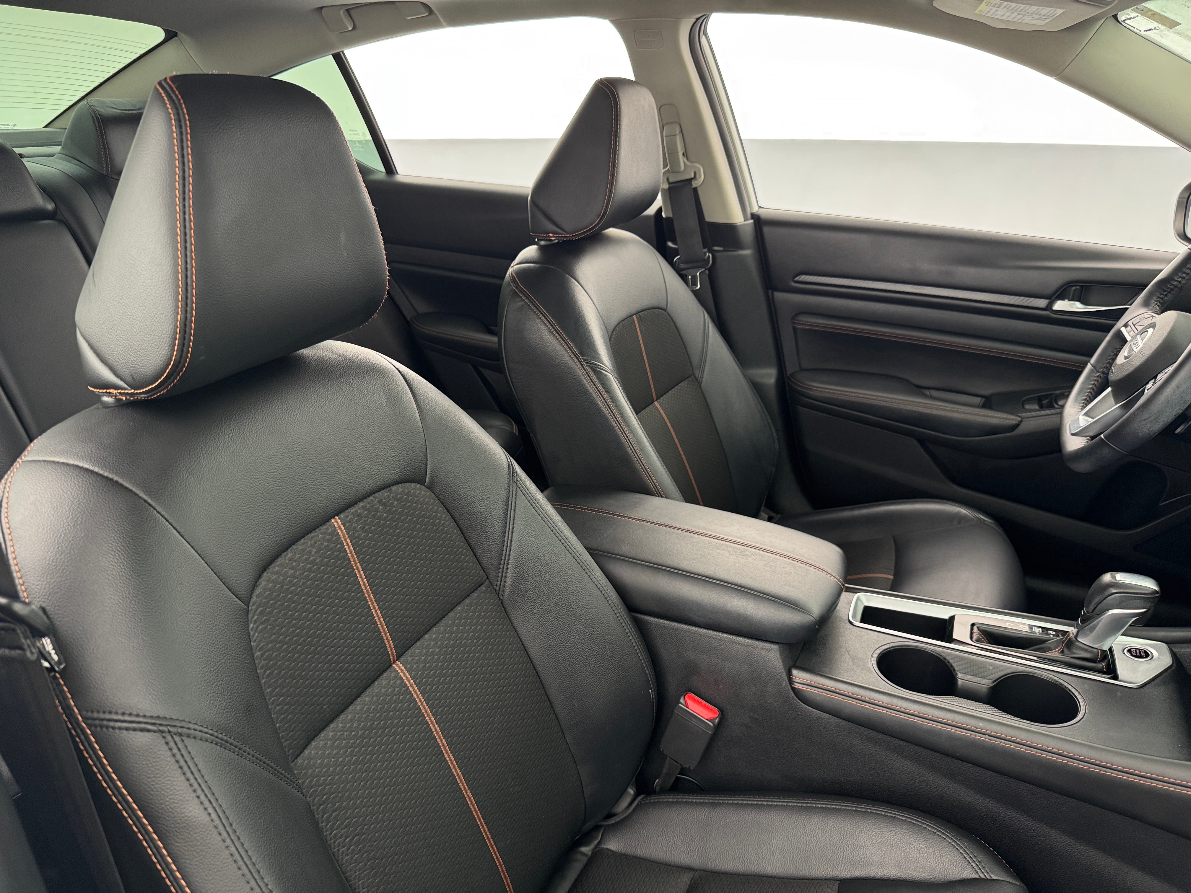 2020 Nissan Altima SR 2