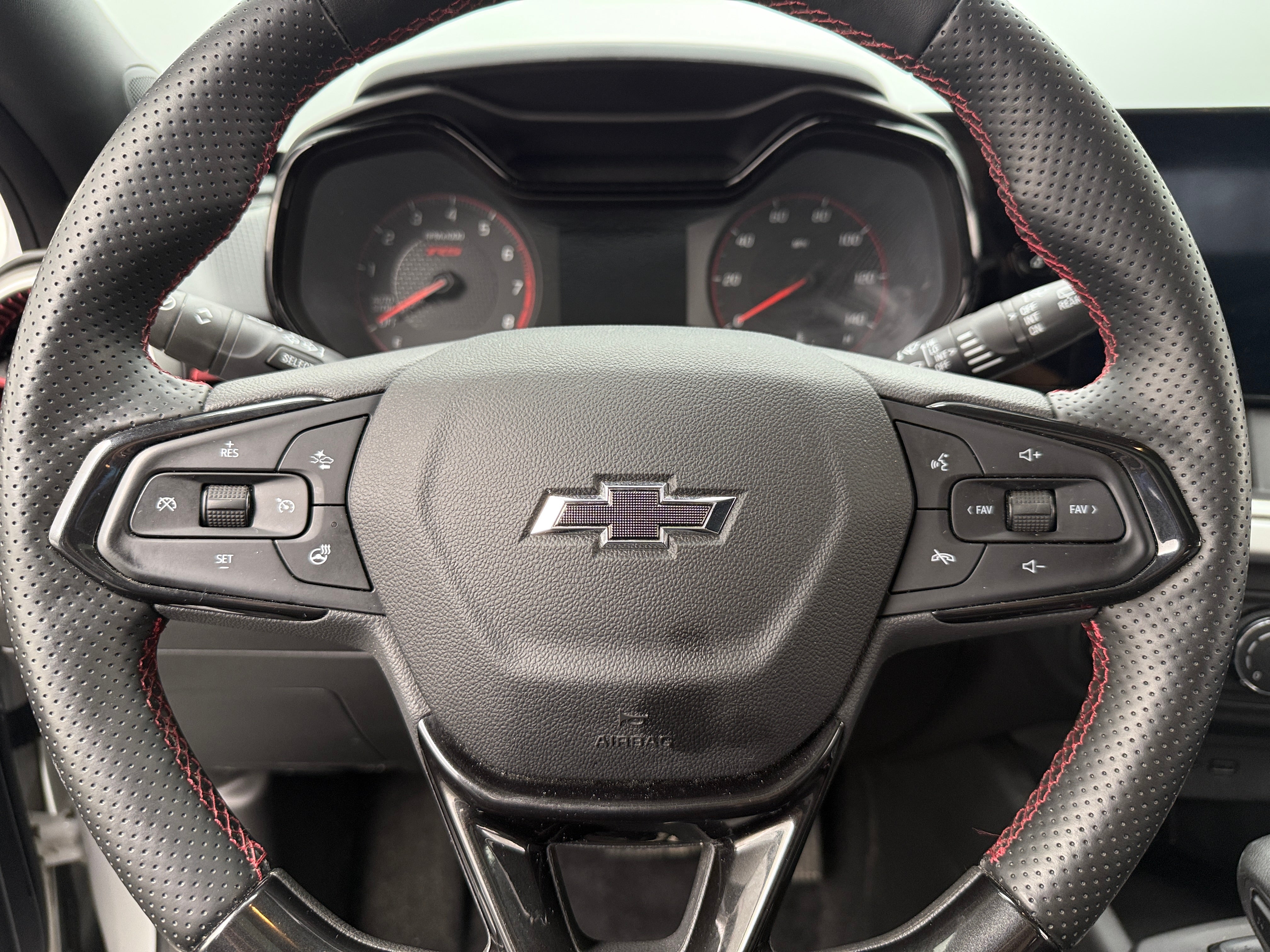 2024 Chevrolet Trax RS 5