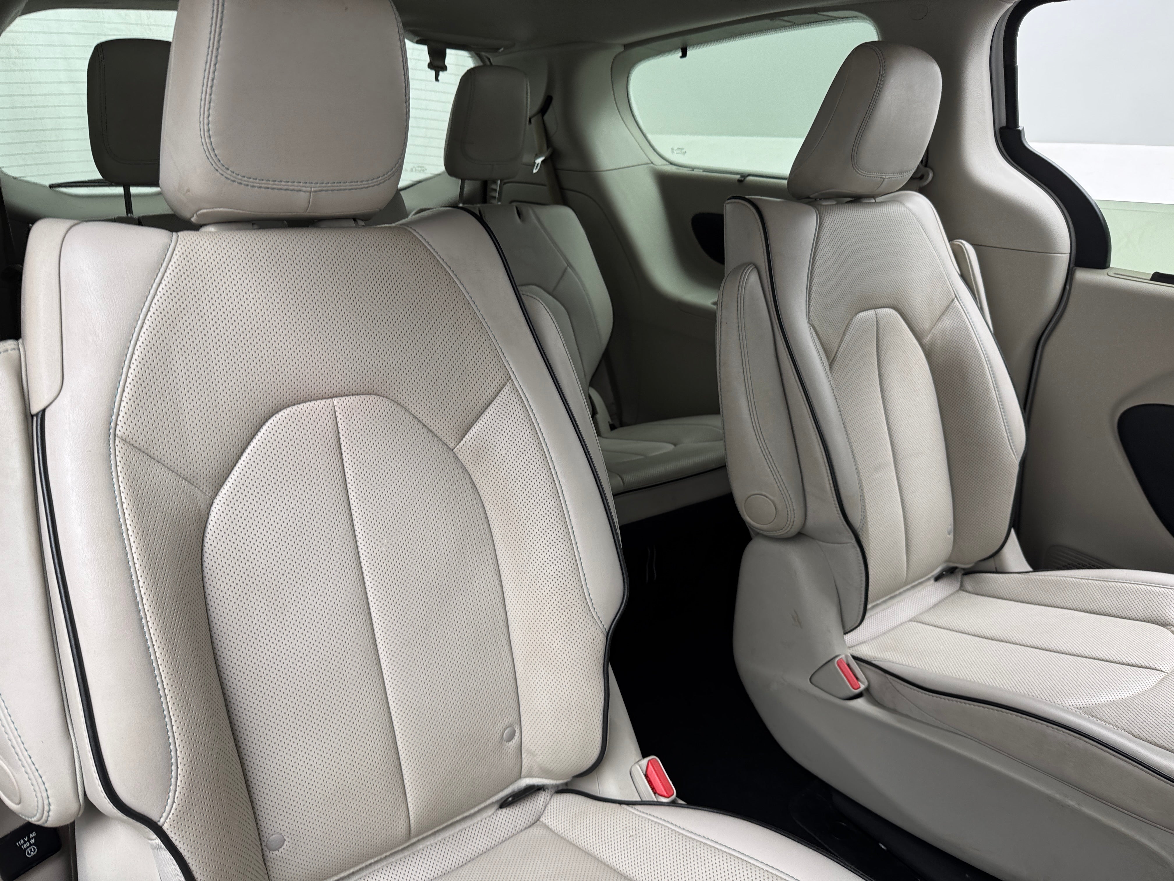 2017 Chrysler Pacifica Hybrid Platinum 5