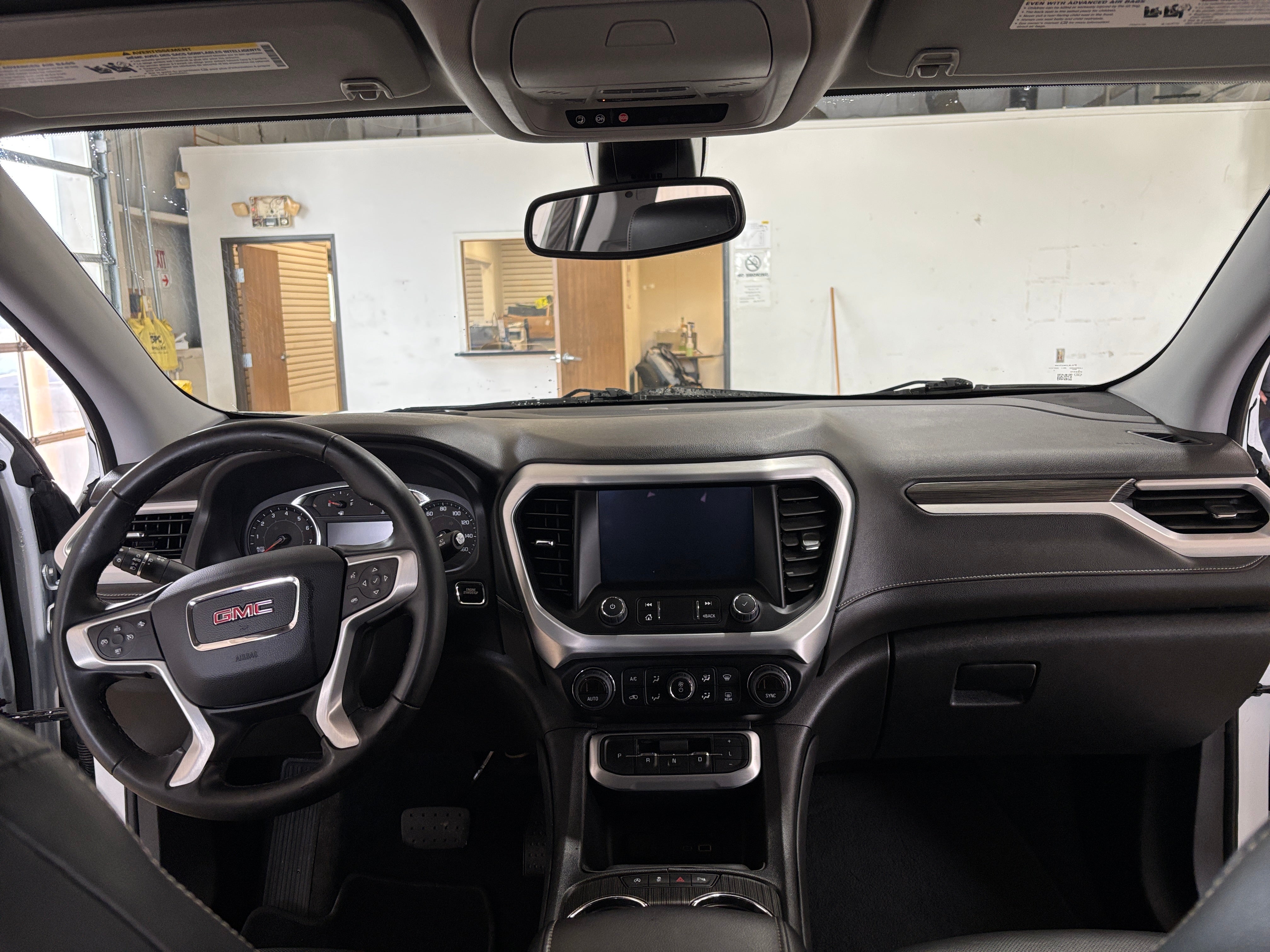 2023 GMC Acadia SLT 3