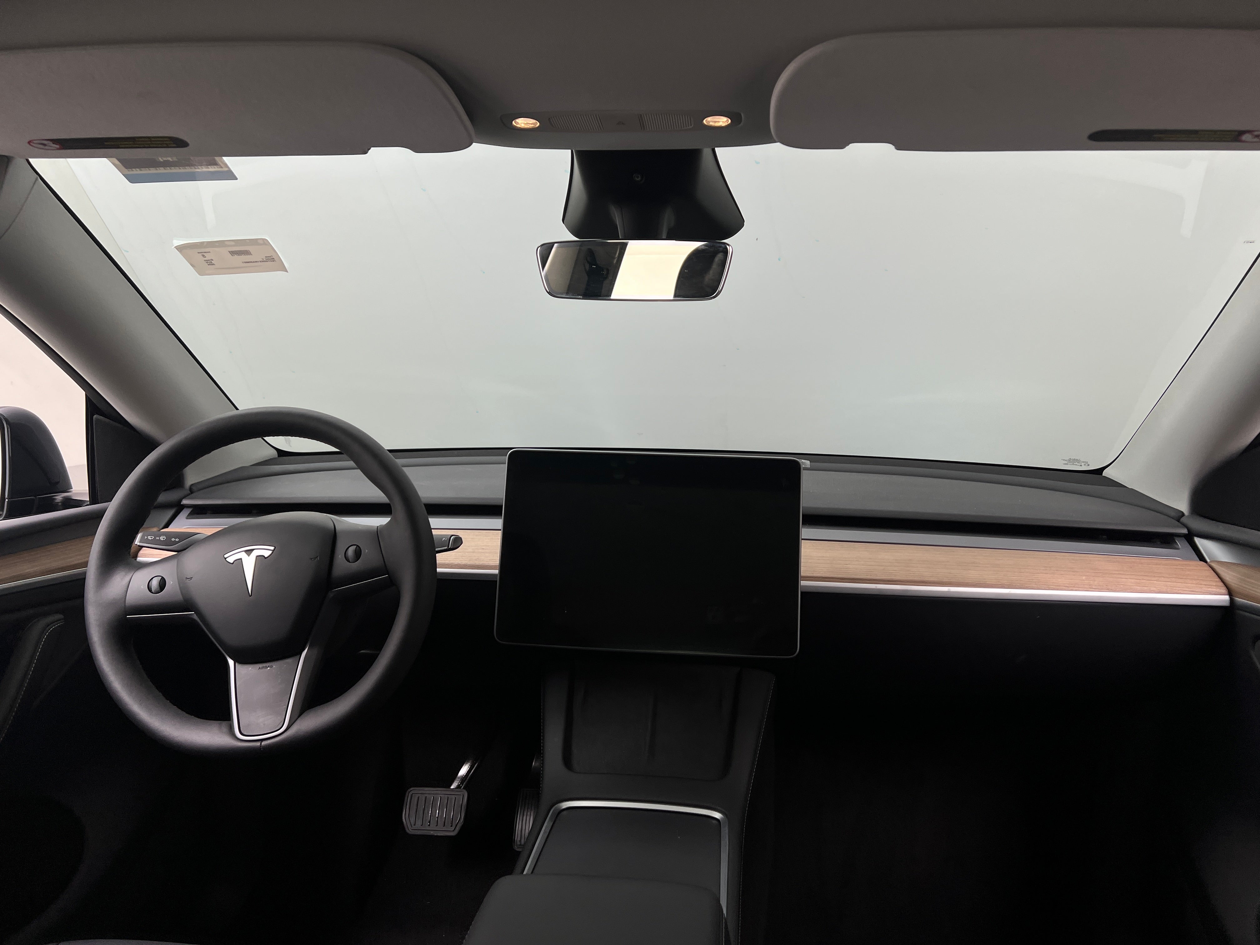 2024 Tesla Model Y Long Range 2