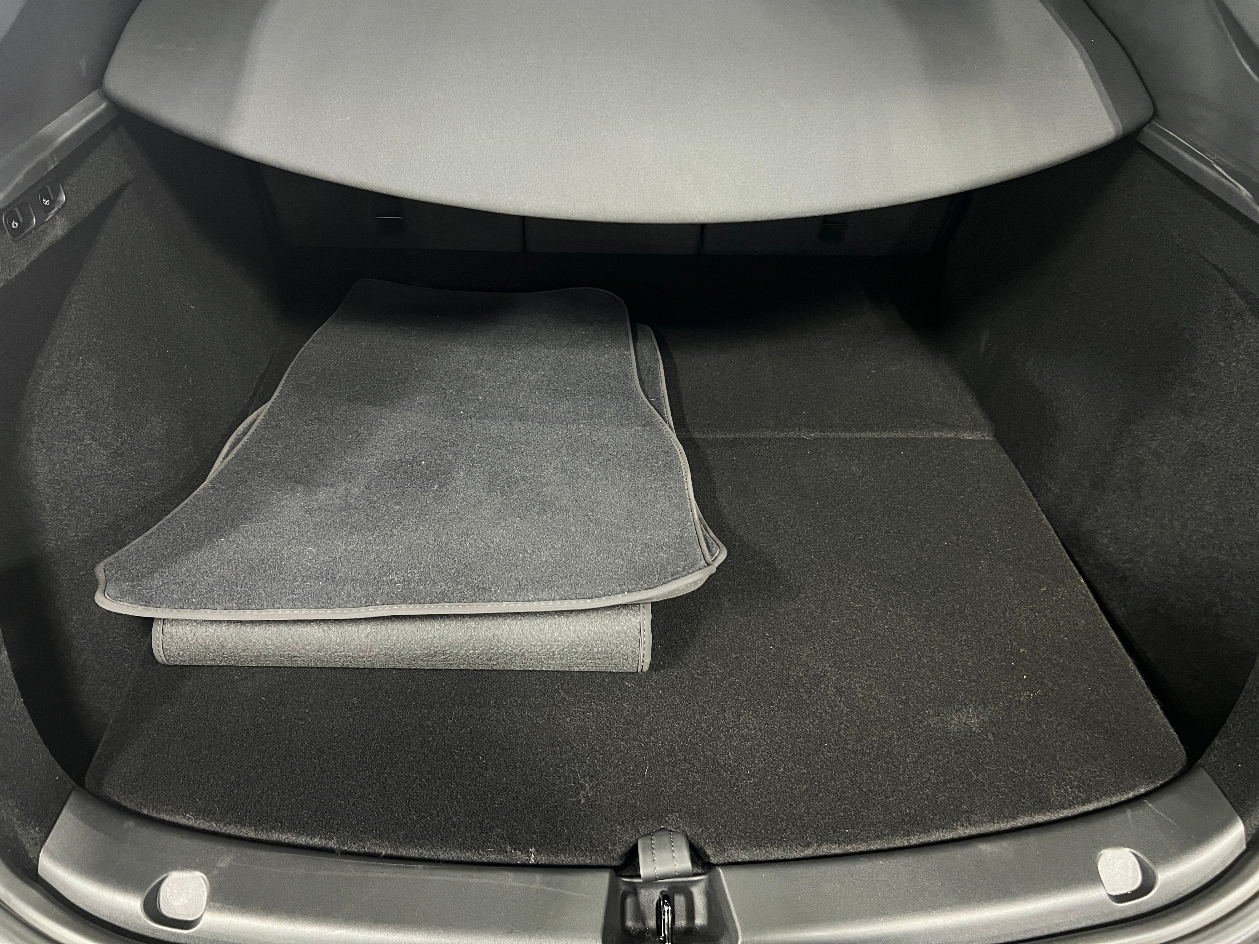 2024 Tesla Model Y Long Range 6