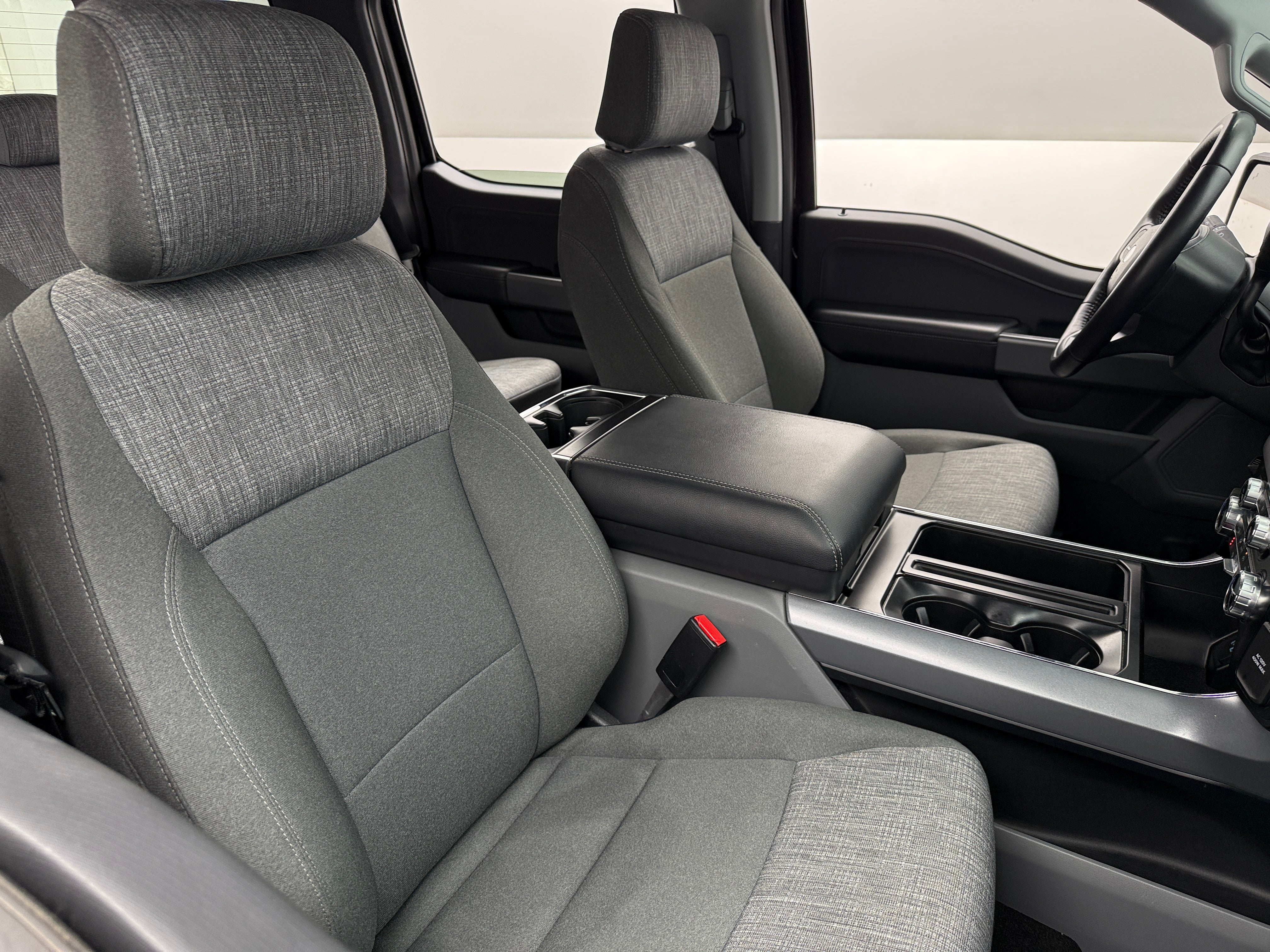 2022 Ford Econoline E-150 2