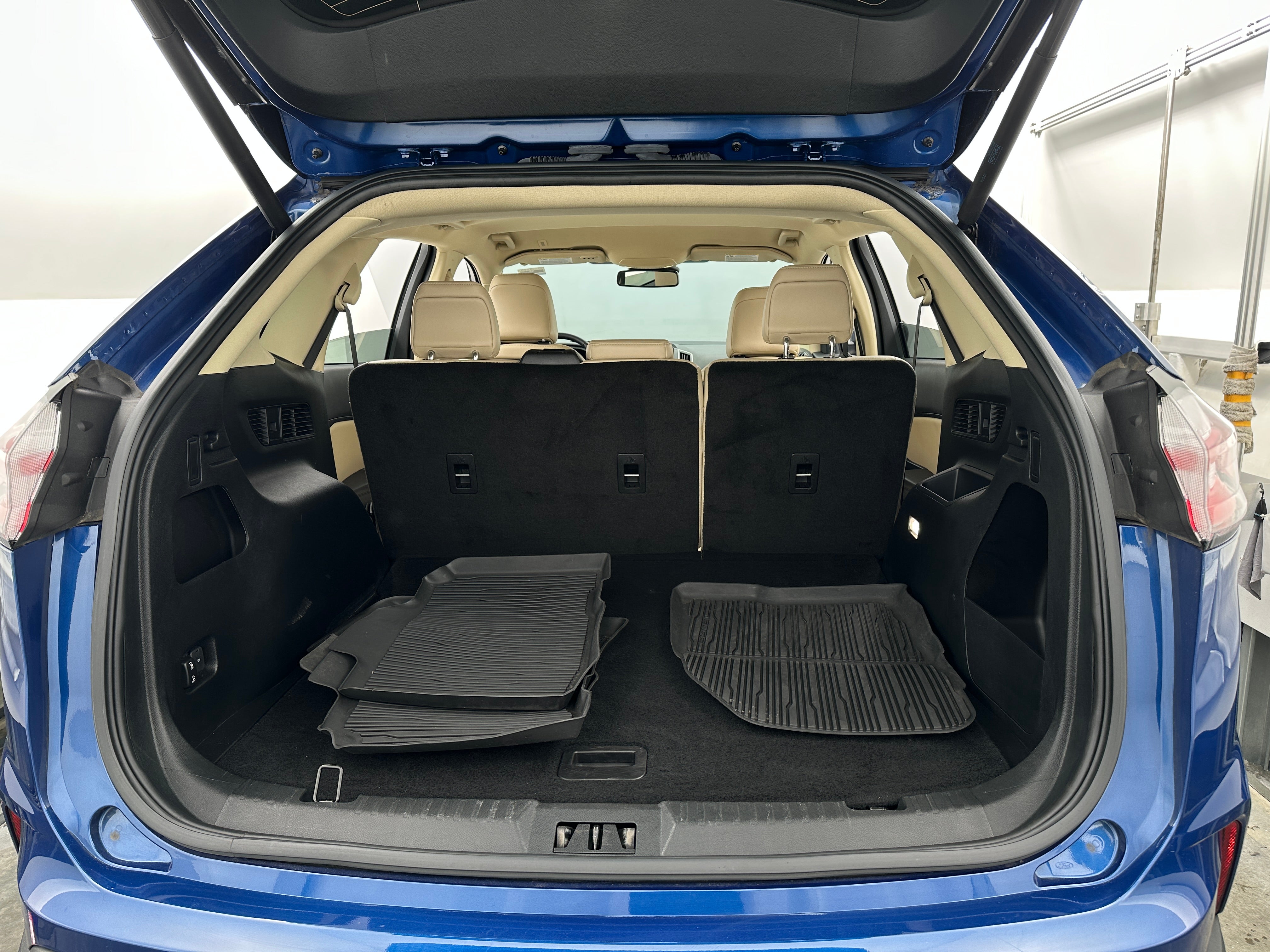 2023 Ford Edge SEL 6