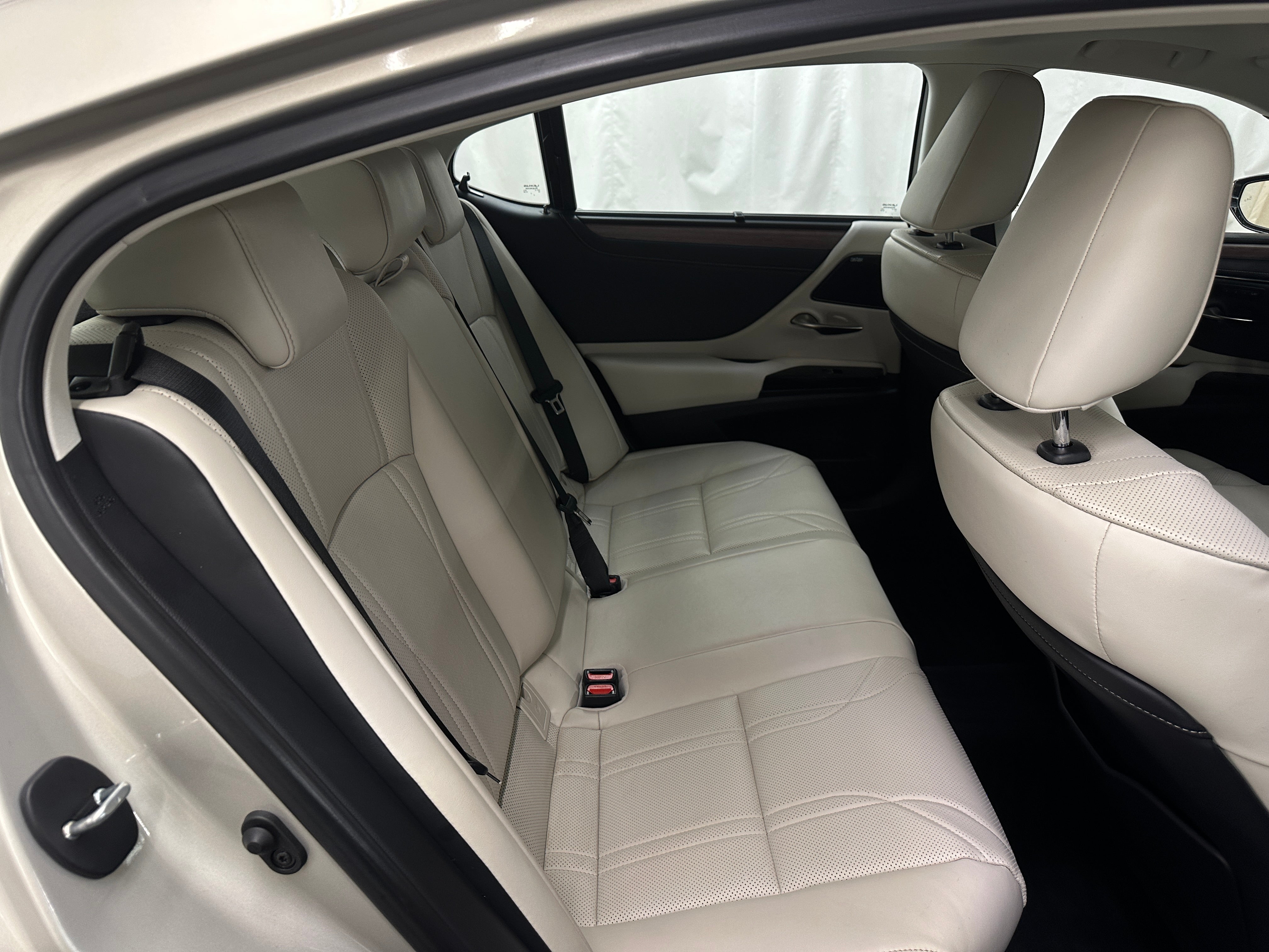 2024 Lexus ES  5