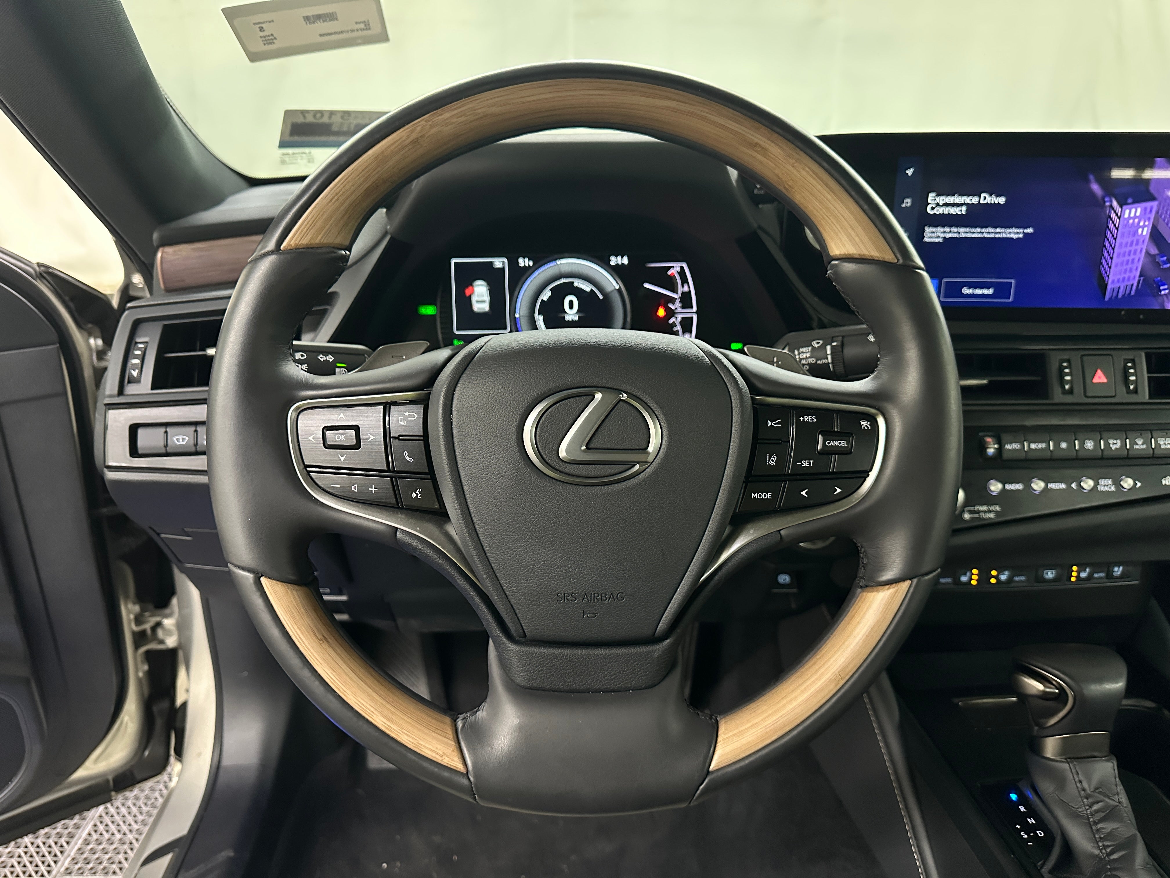 2024 Lexus ES  4