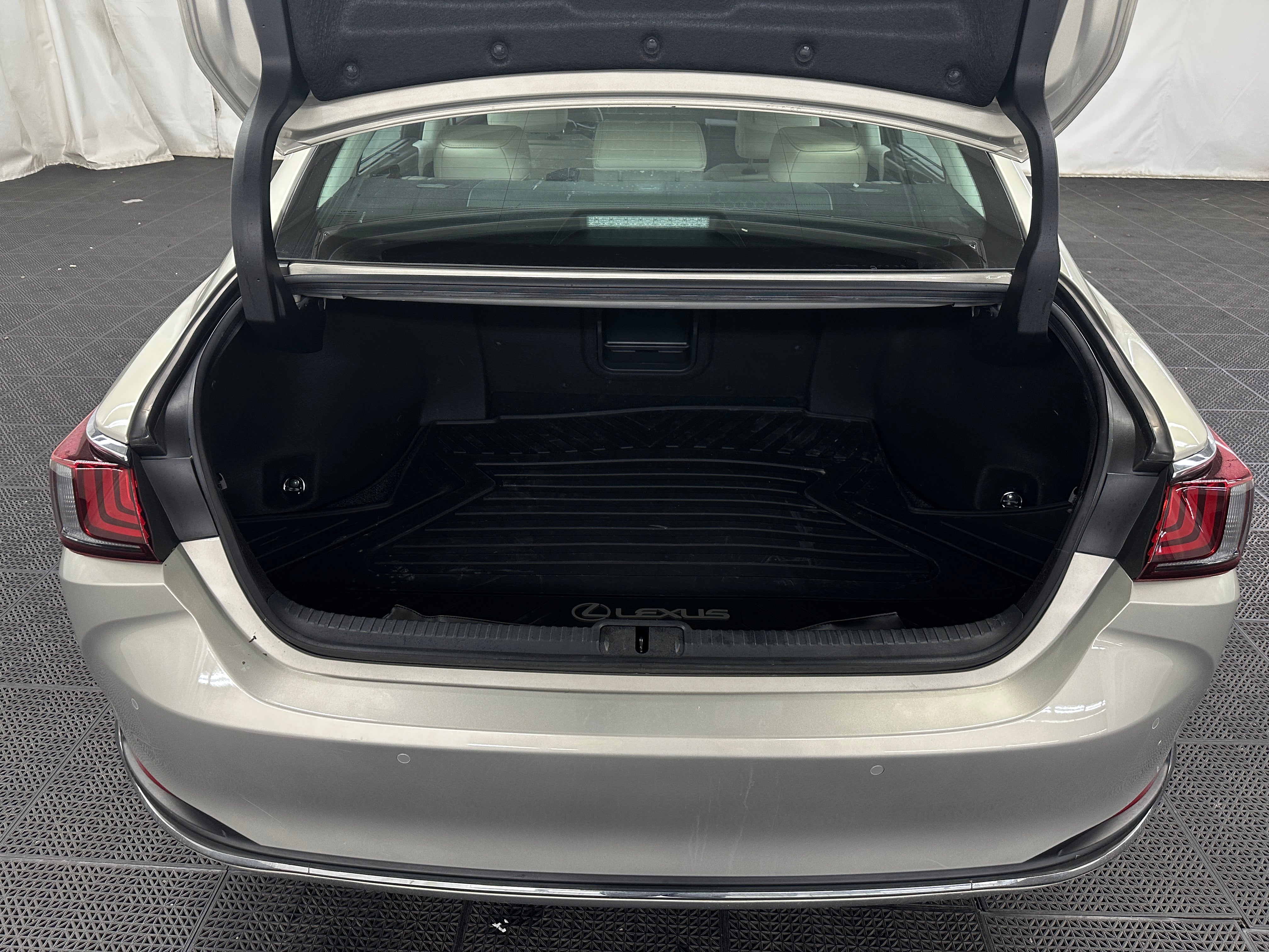 2024 Lexus ES  6