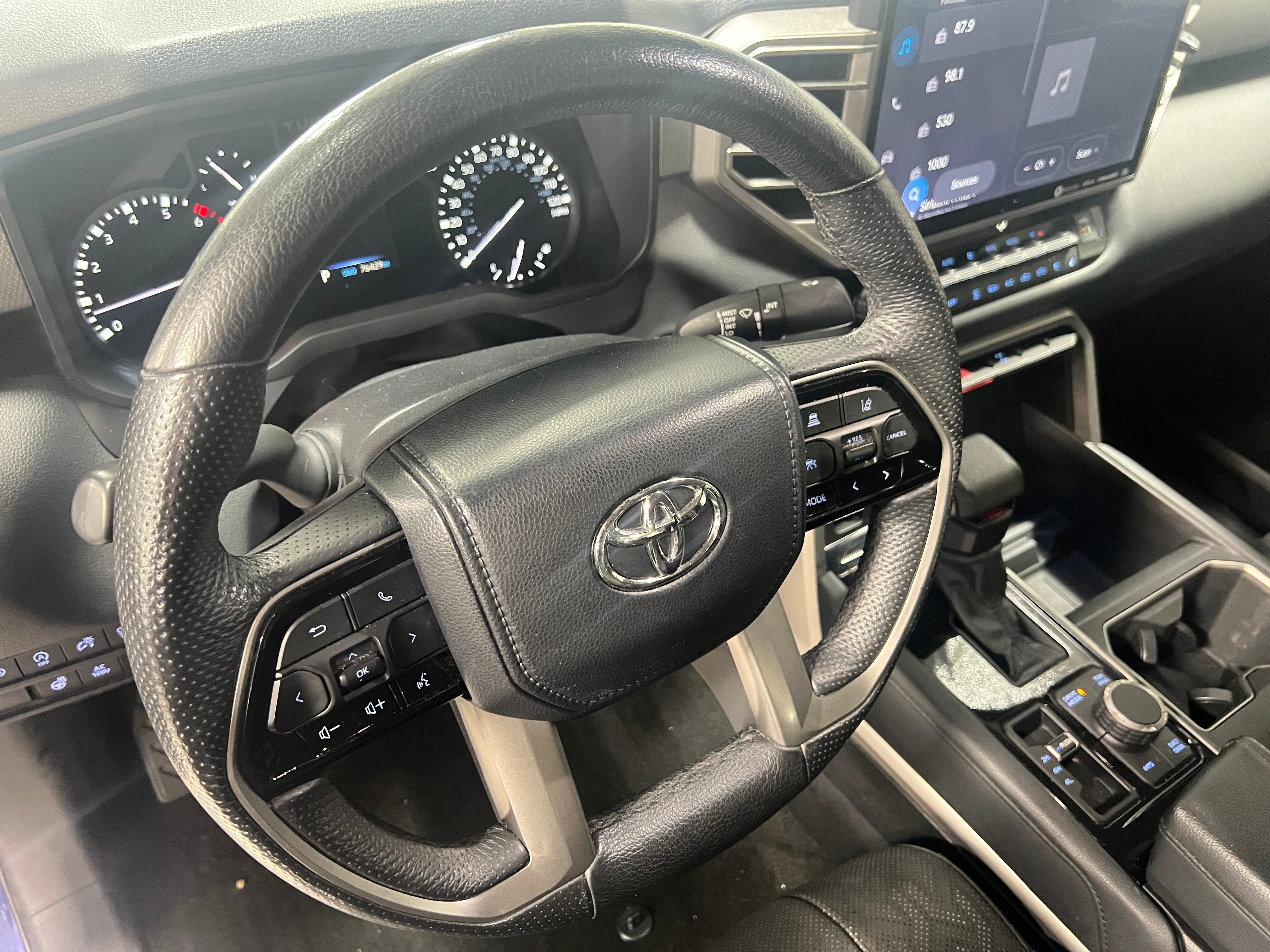 2022 Toyota Tundra Limited 4