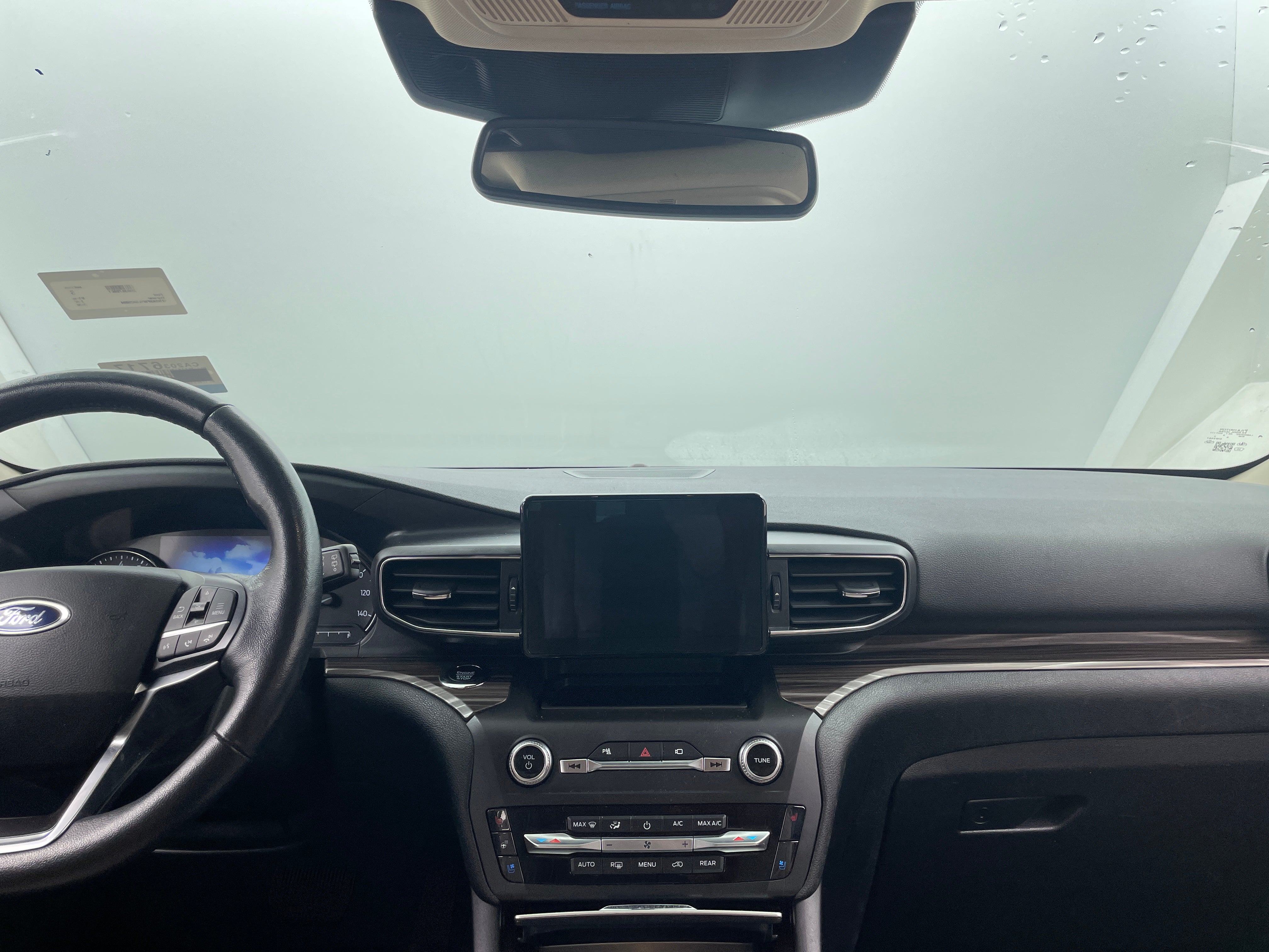 2020 Ford Explorer Limited 2