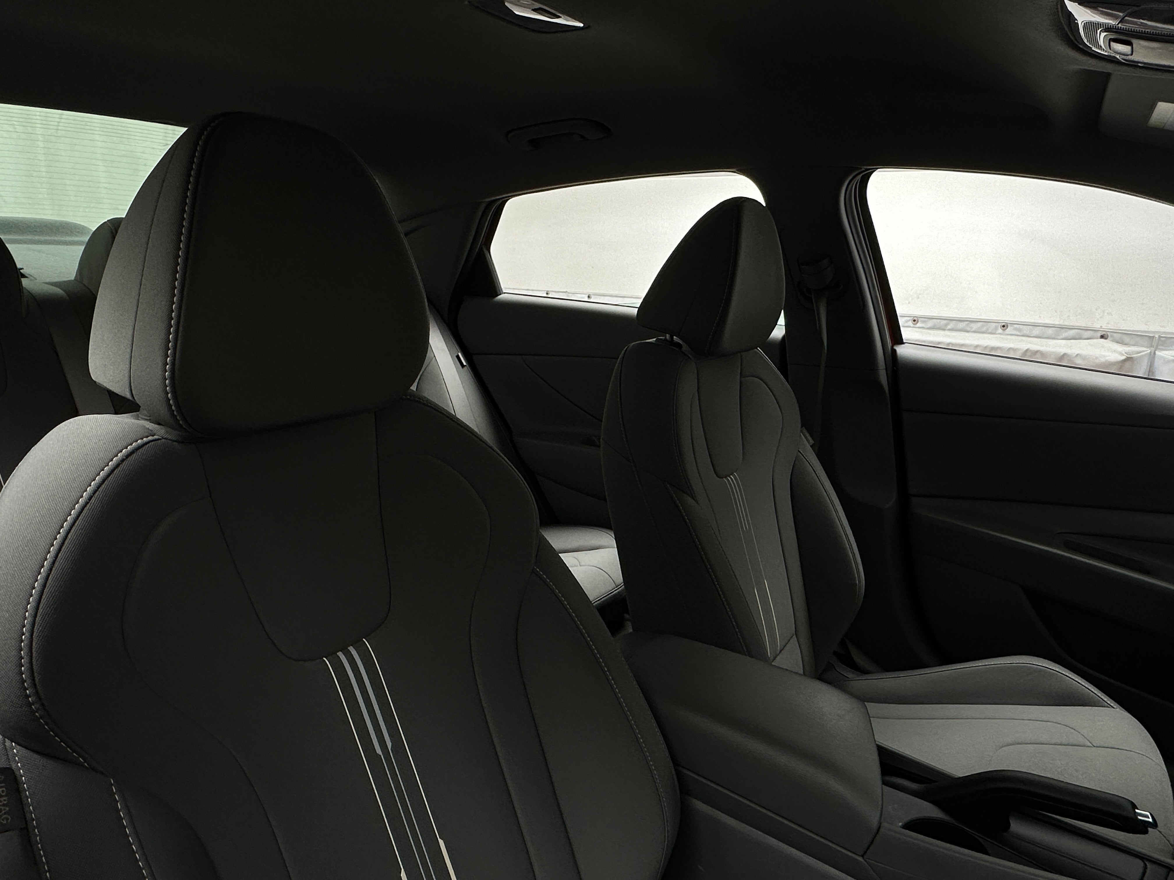 2024 Hyundai Elantra SEL 2