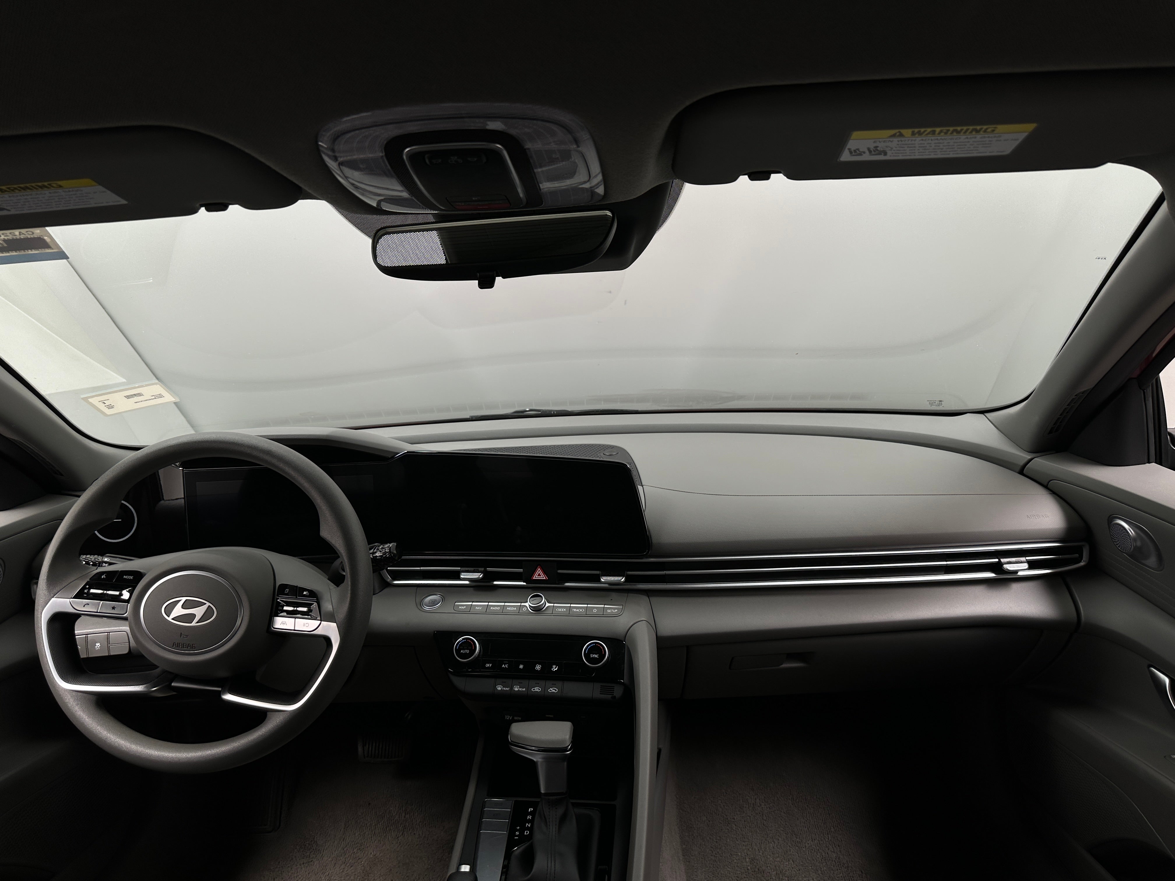 2024 Hyundai Elantra SEL 3