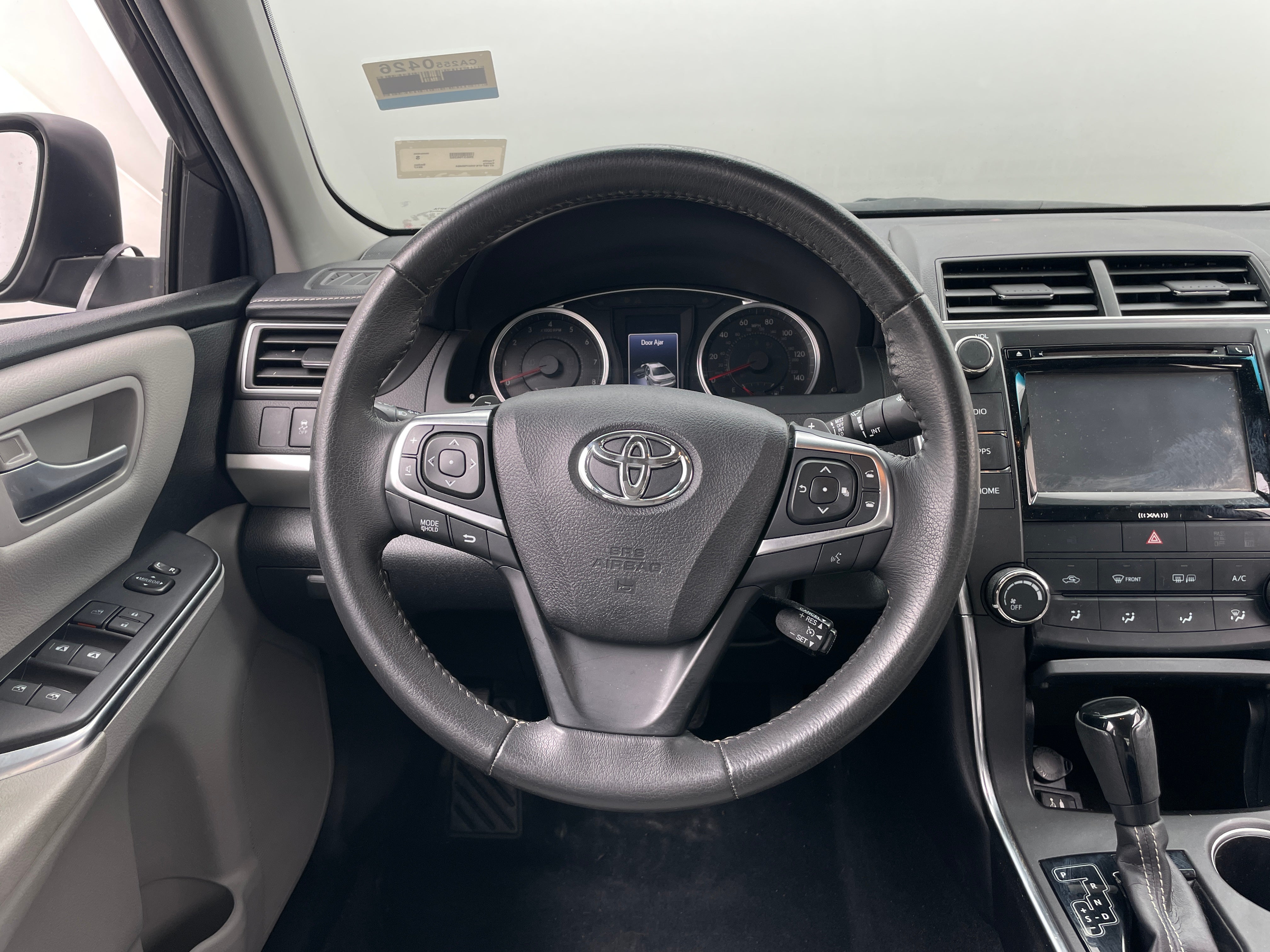 2017 Toyota Camry SE 4