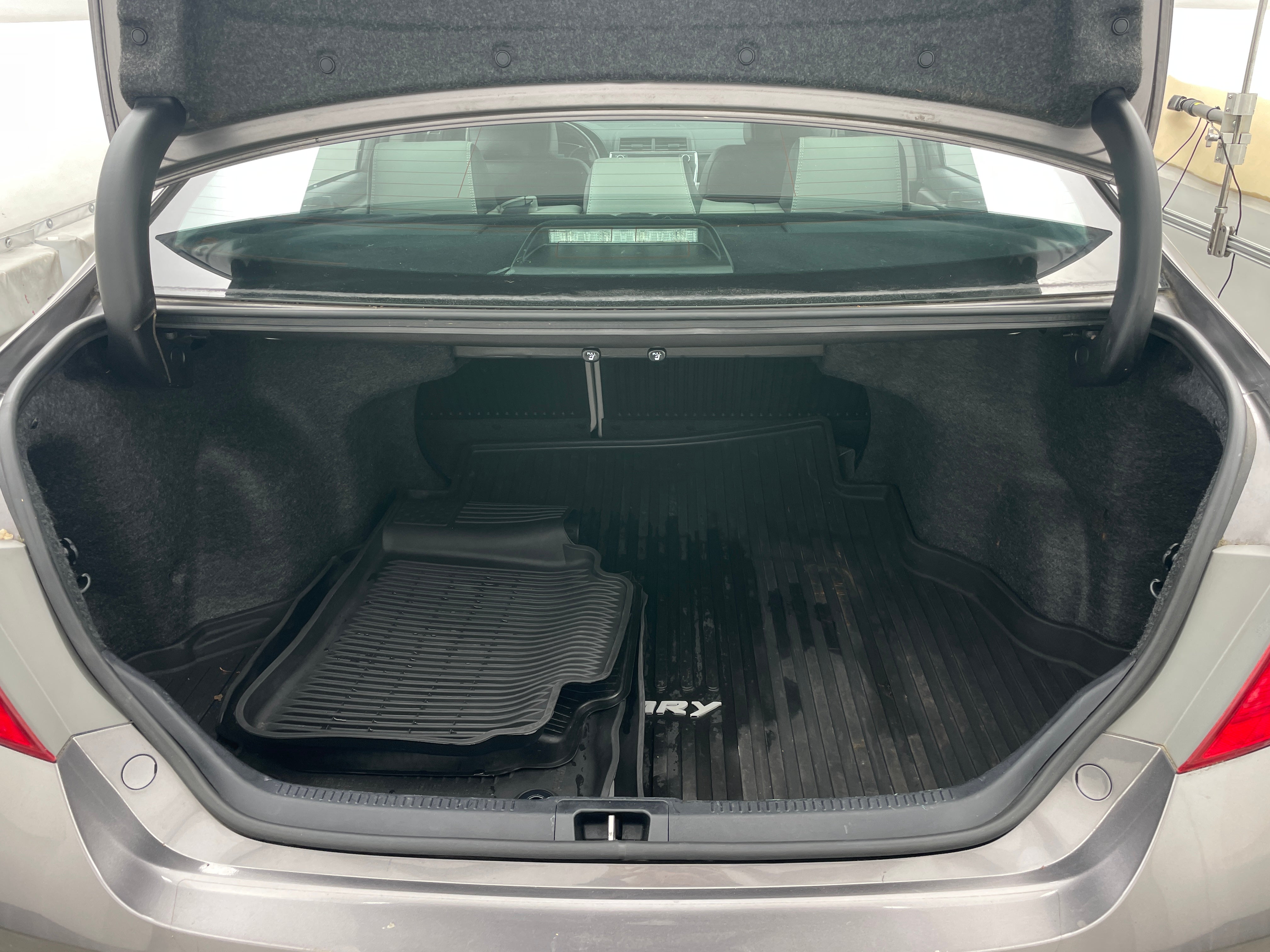 2017 Toyota Camry SE 6