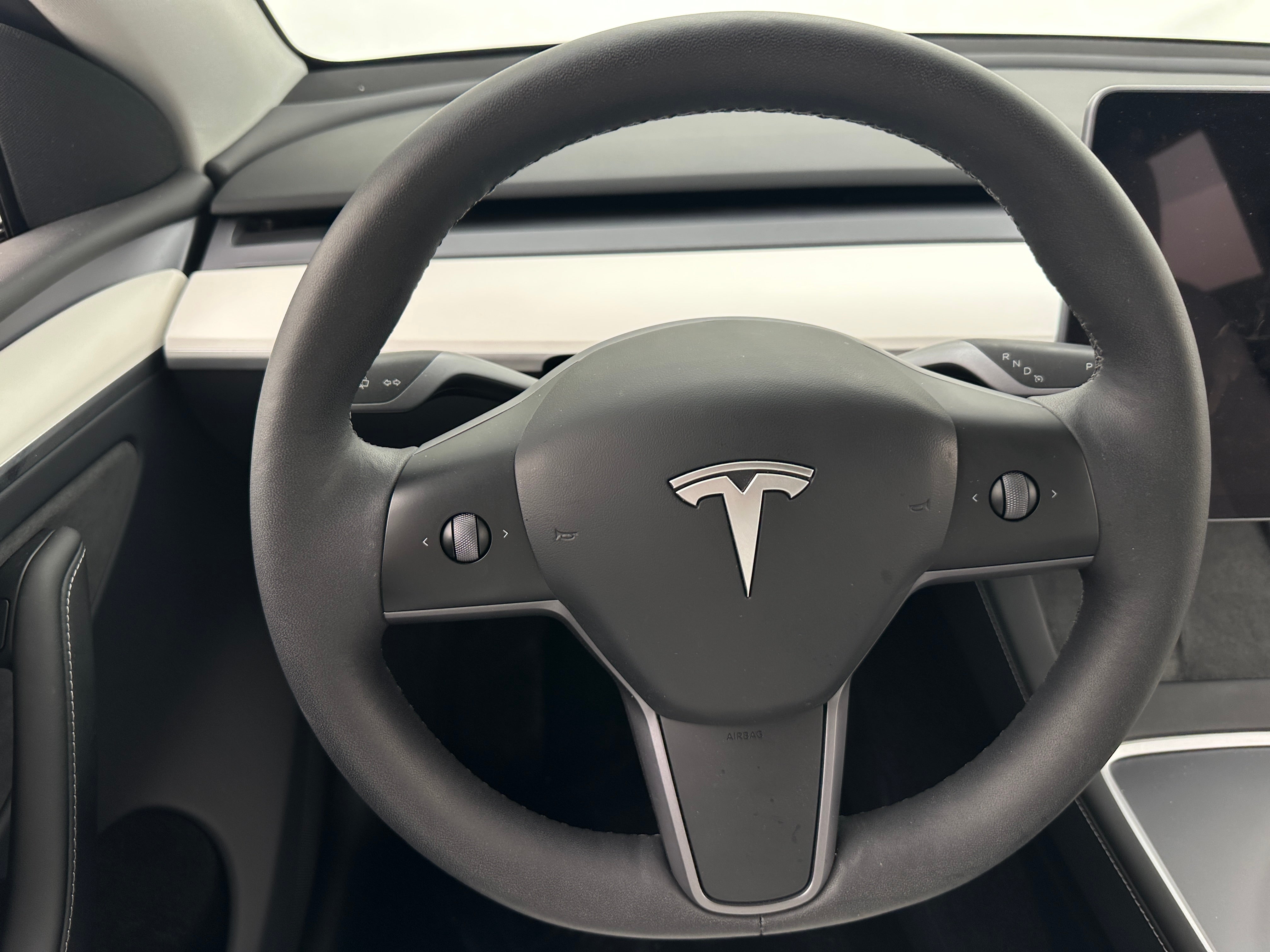 2023 Tesla Model Y Long Range 4