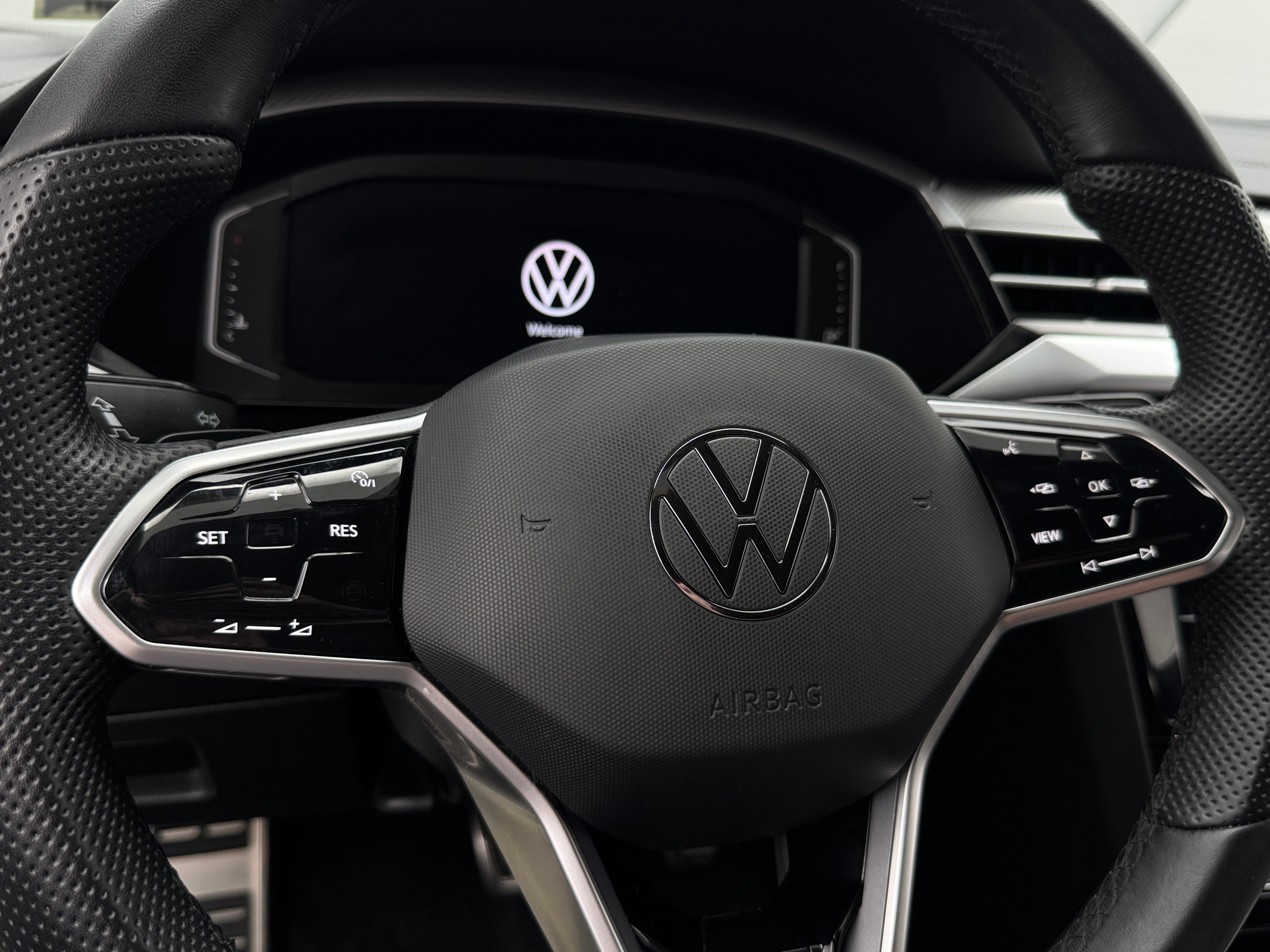 2022 Volkswagen Arteon SE R-Line 4