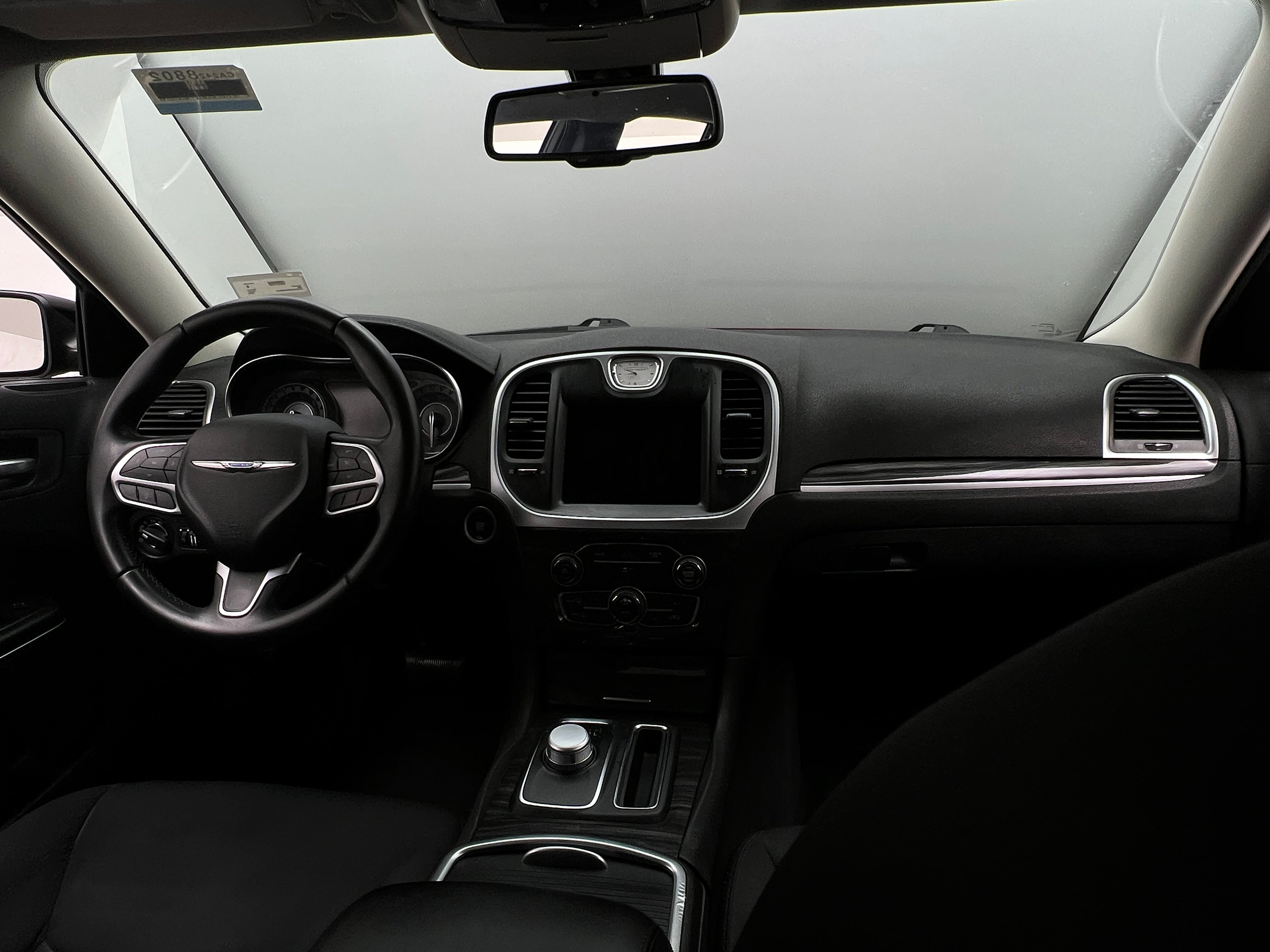 2018 Chrysler 300 Touring 3