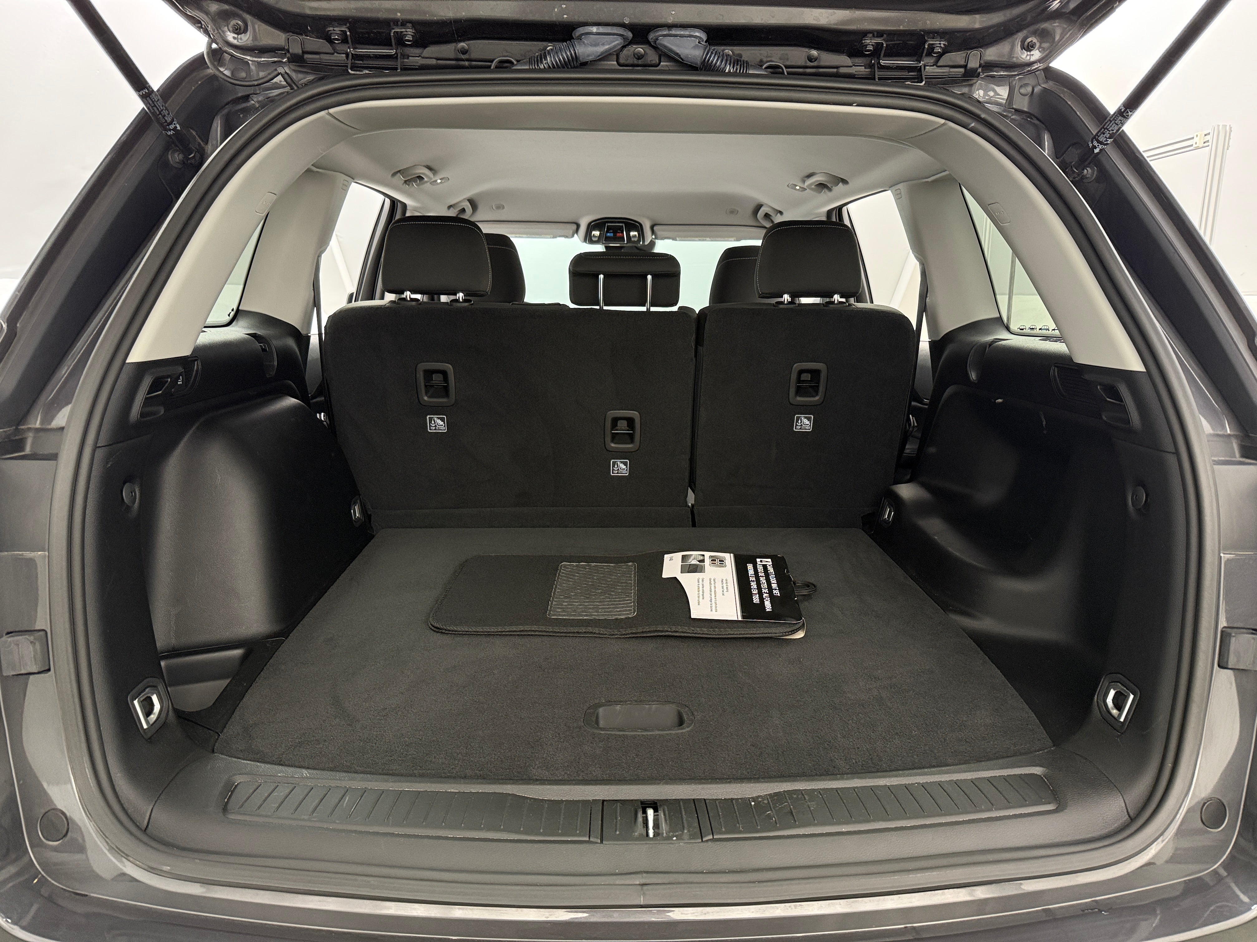 2023 Jeep Grand Cherokee Laredo 7