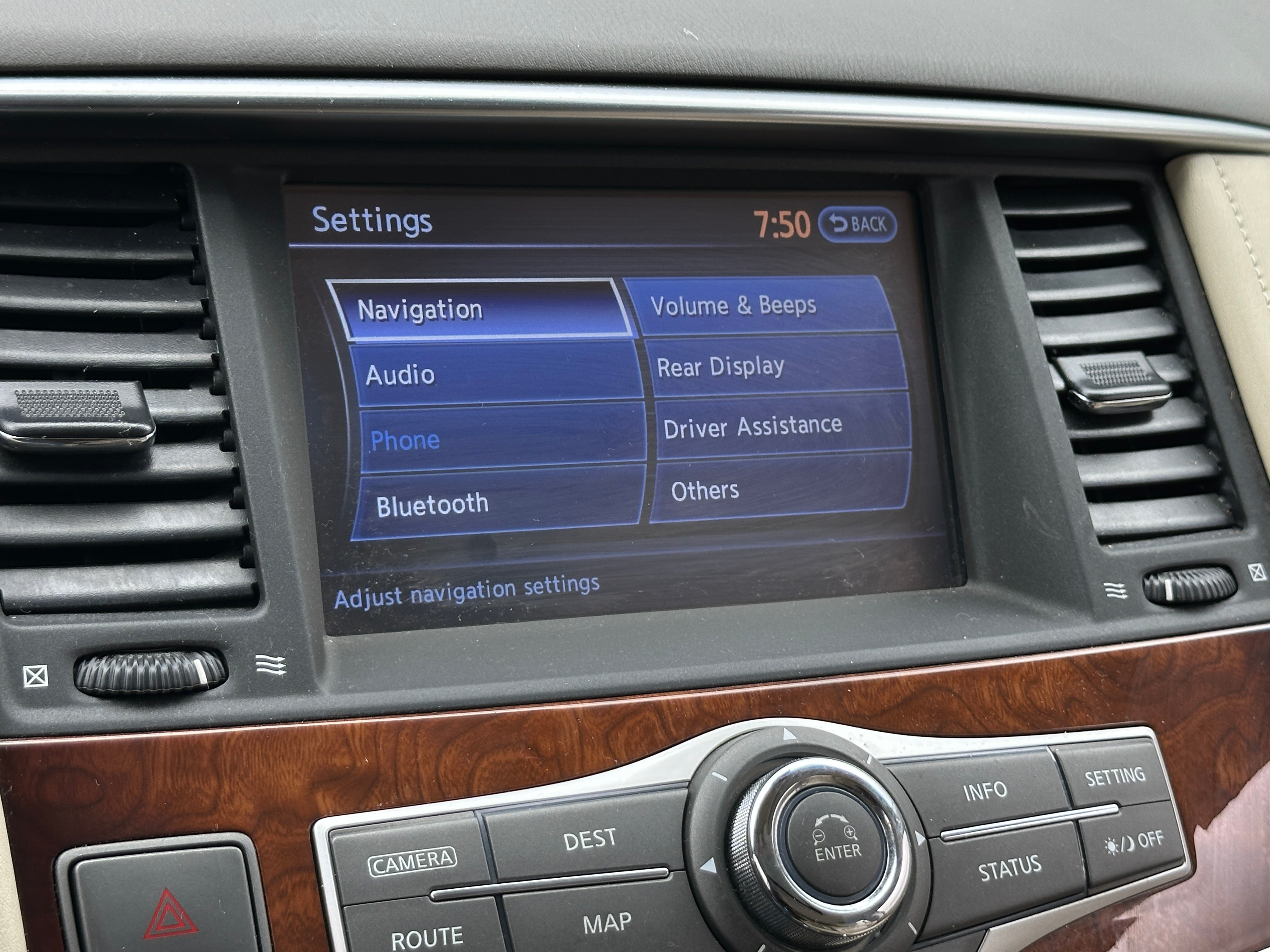 2017 INFINITI QX80 Base 3