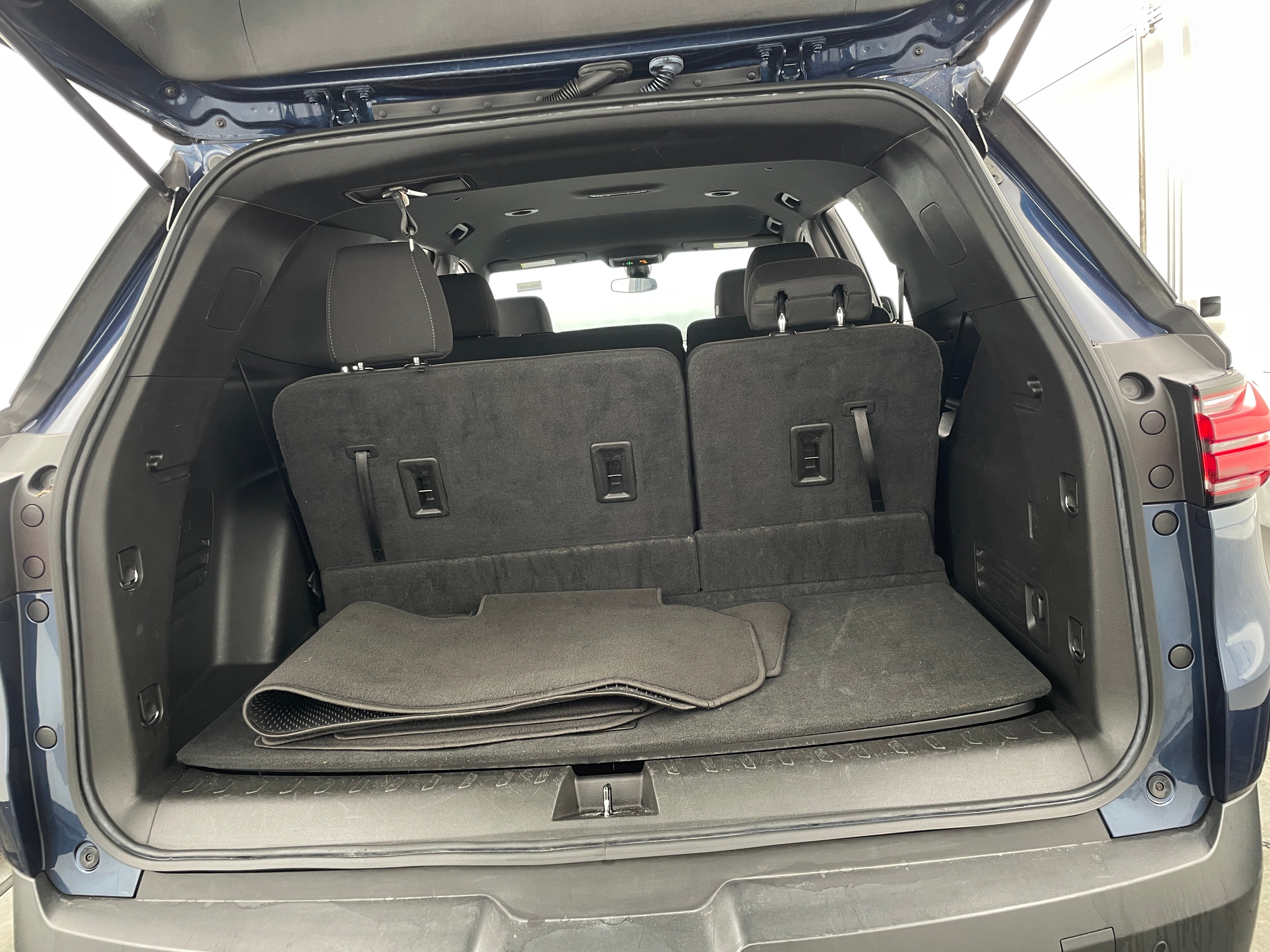 2023 Chevrolet Traverse LT 7