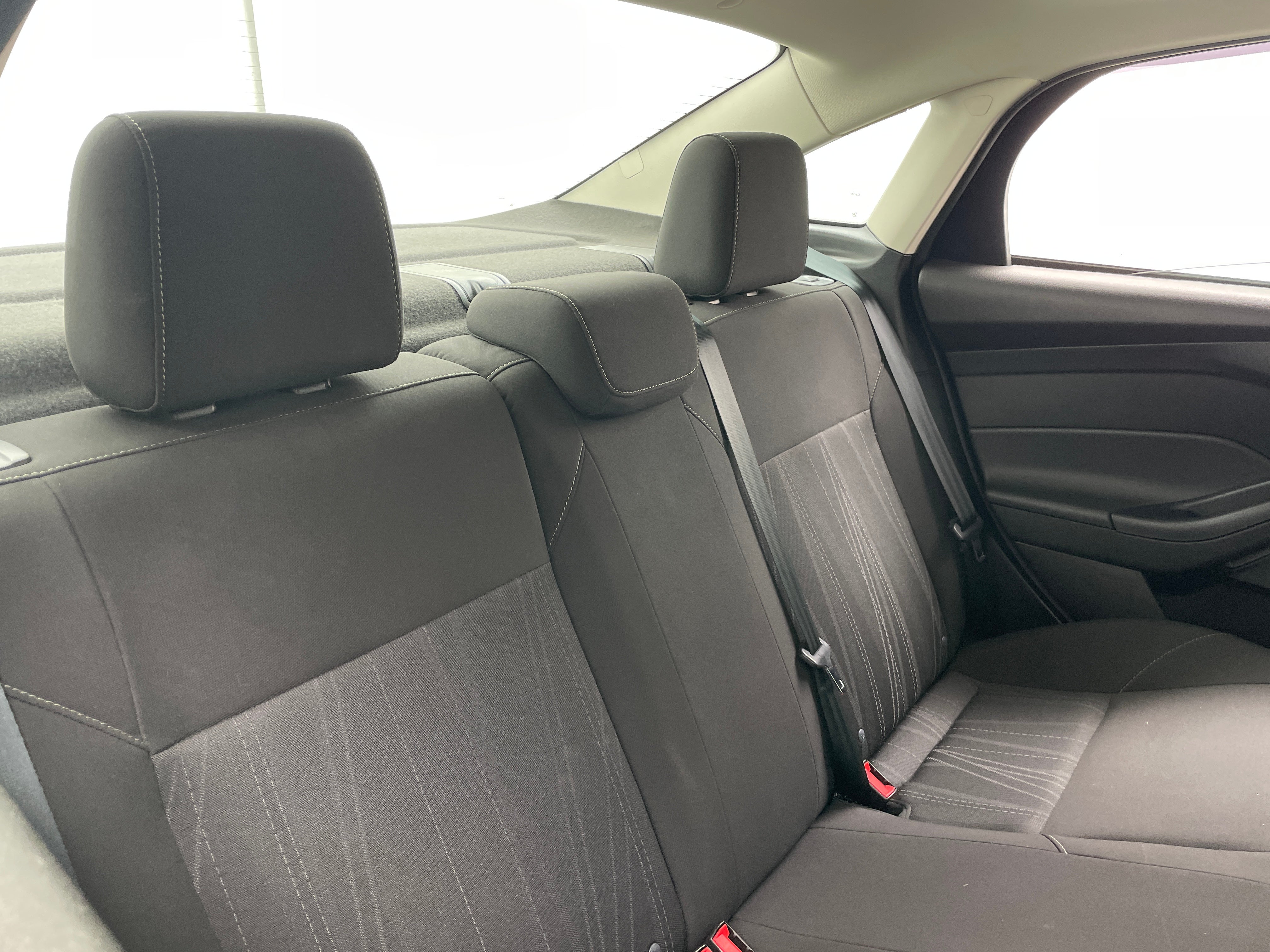 2016 Ford Focus SE 6