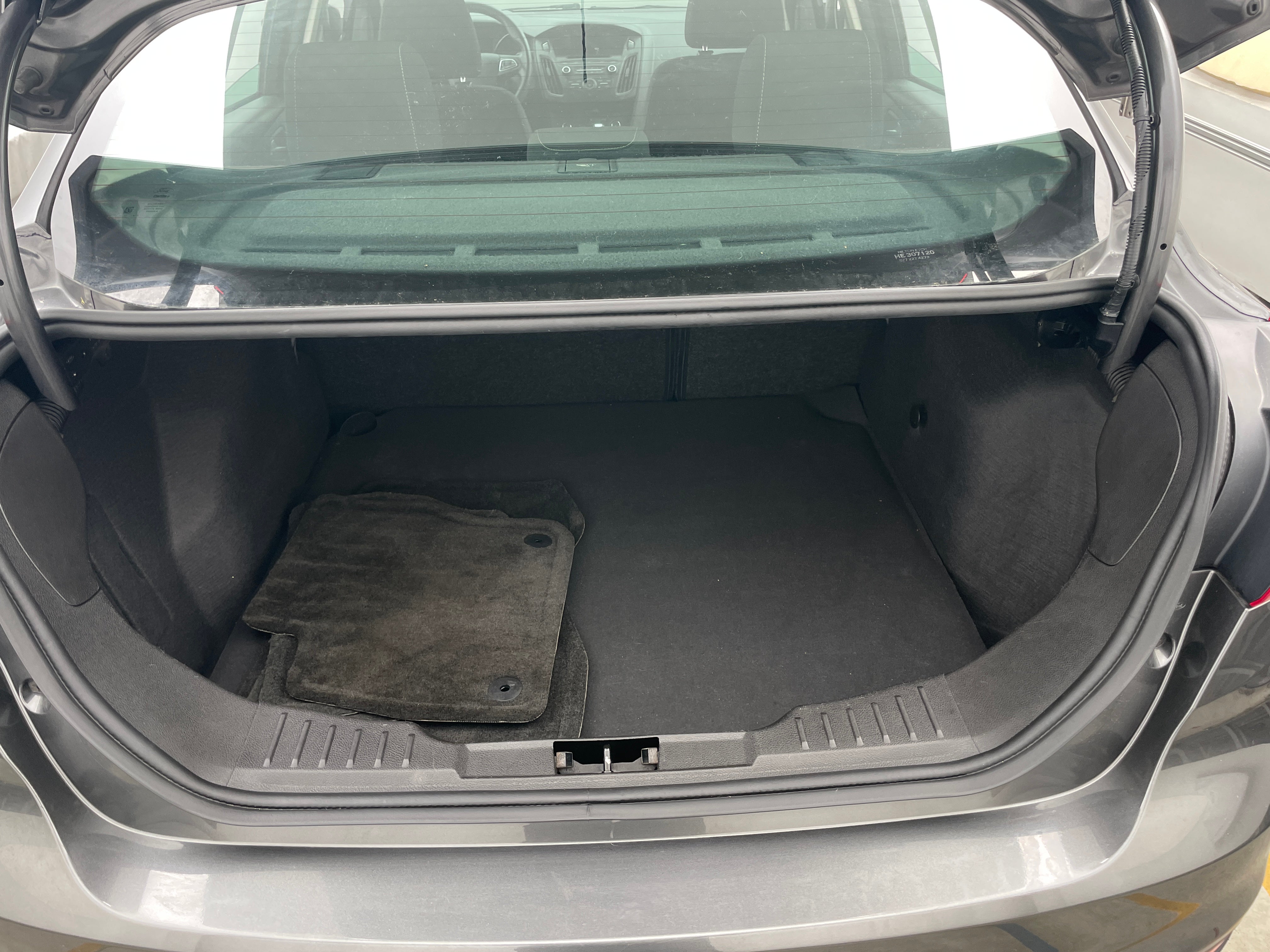 2016 Ford Focus SE 7