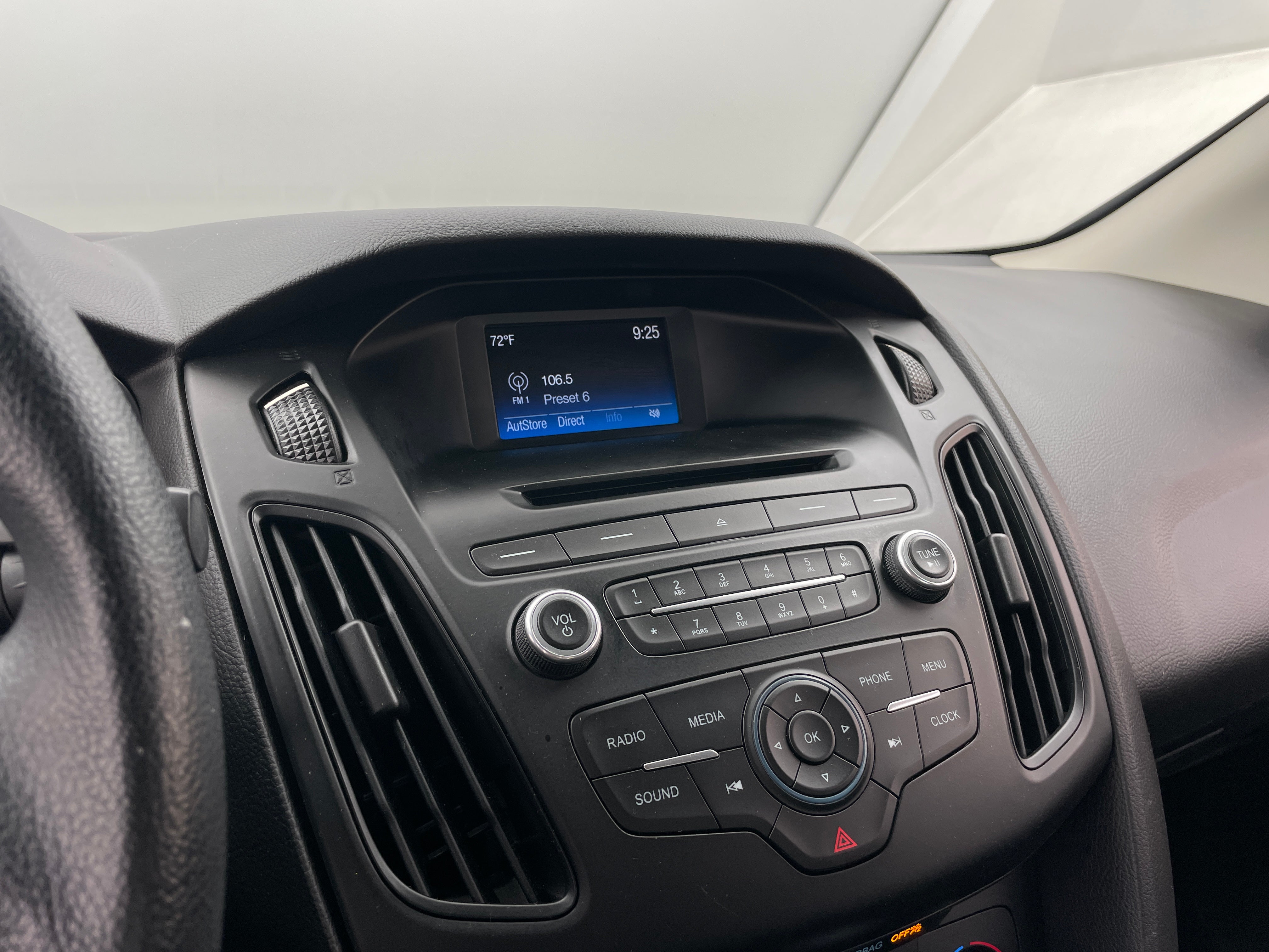 2016 Ford Focus SE 4