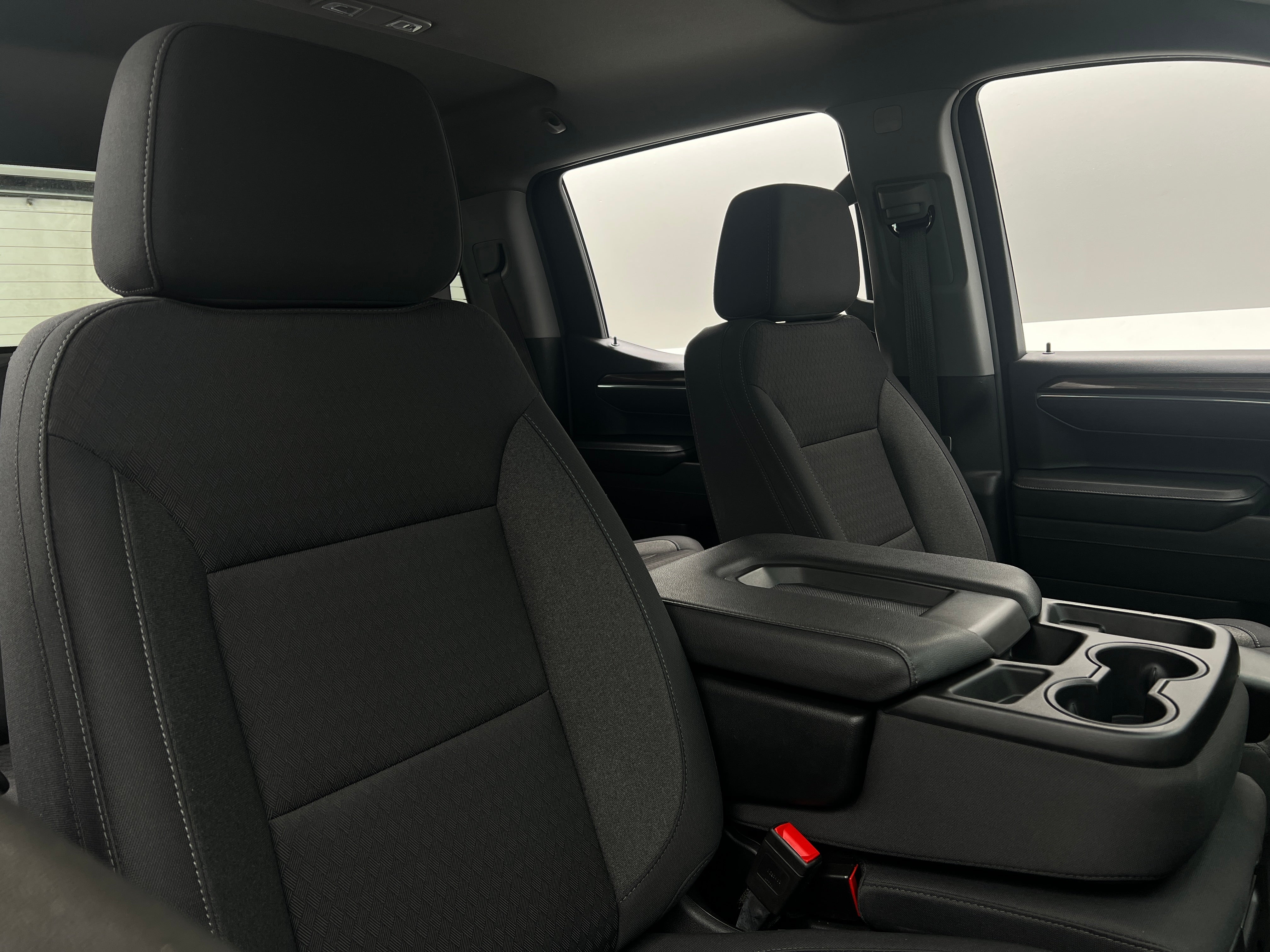 2025 Chevrolet Silverado 1500 LT 2