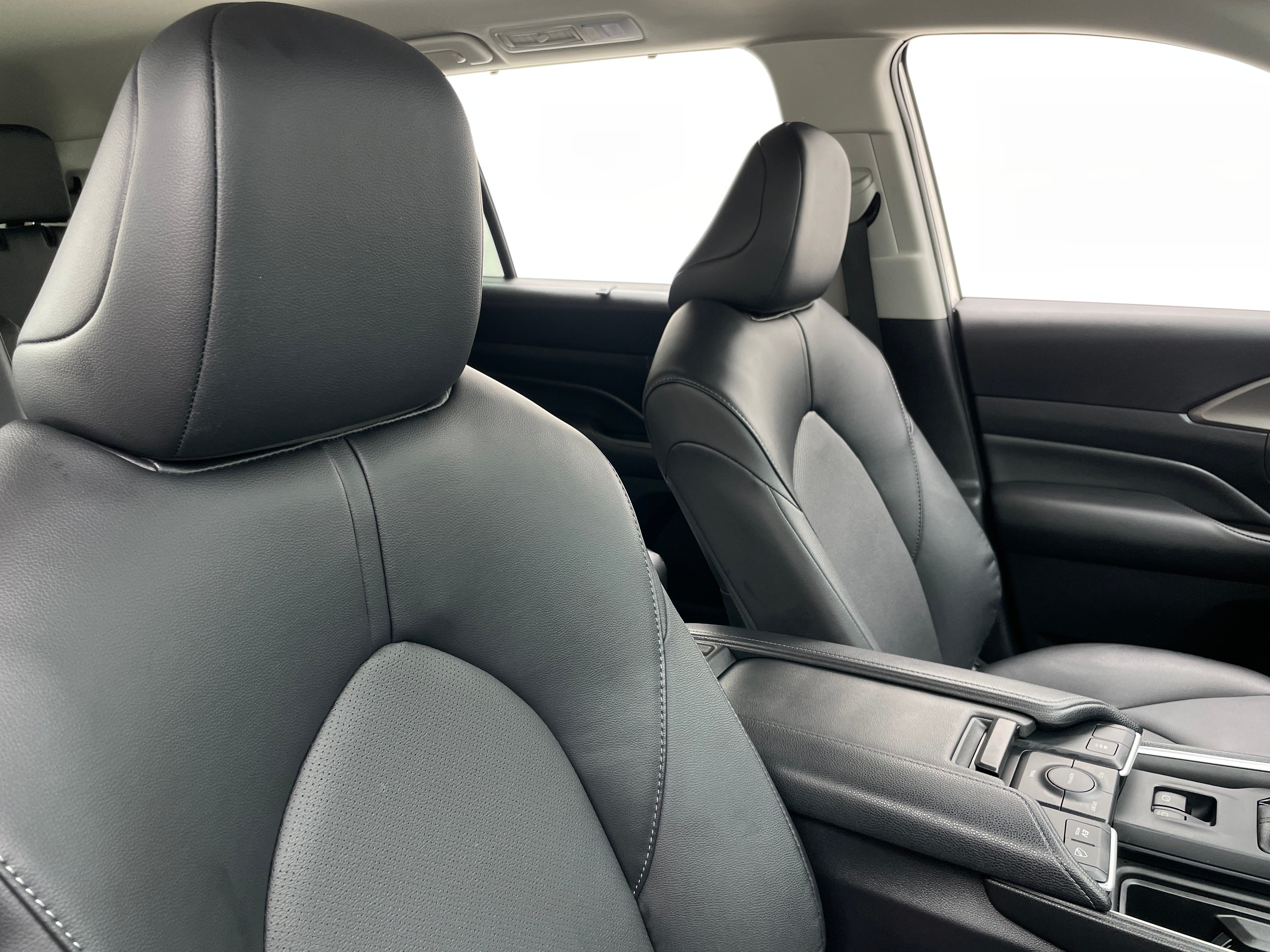 2024 Toyota Grand Highlander XLE 2