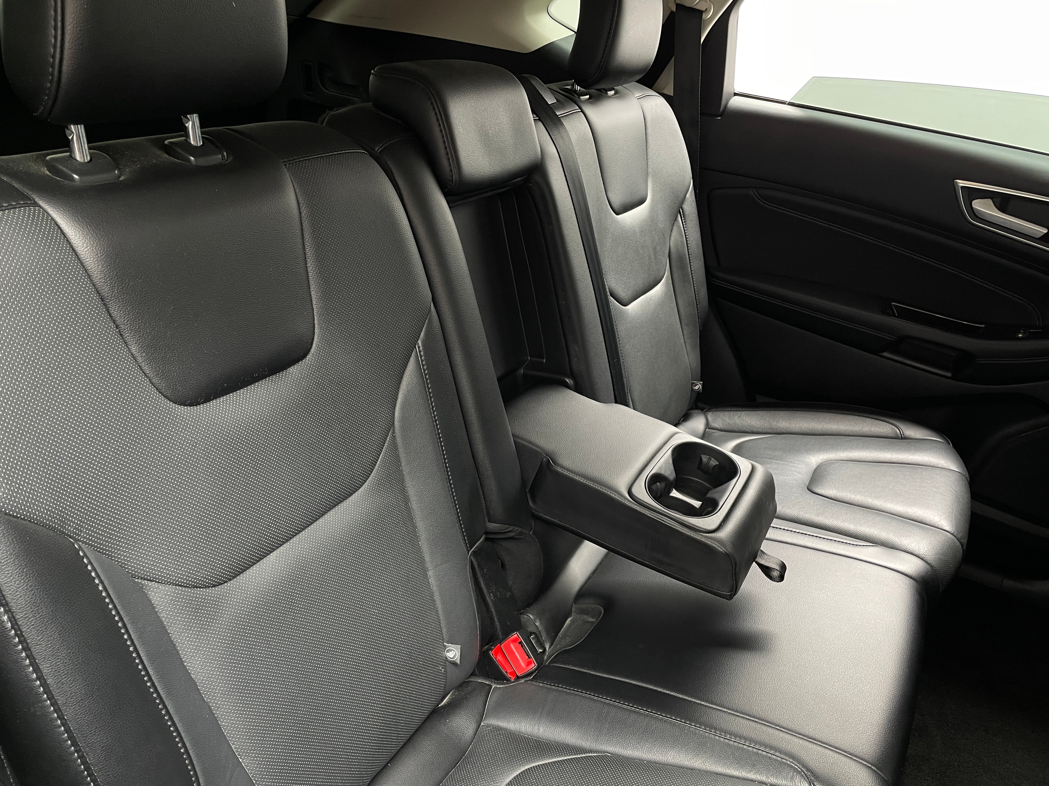 2018 Ford Edge Titanium 5