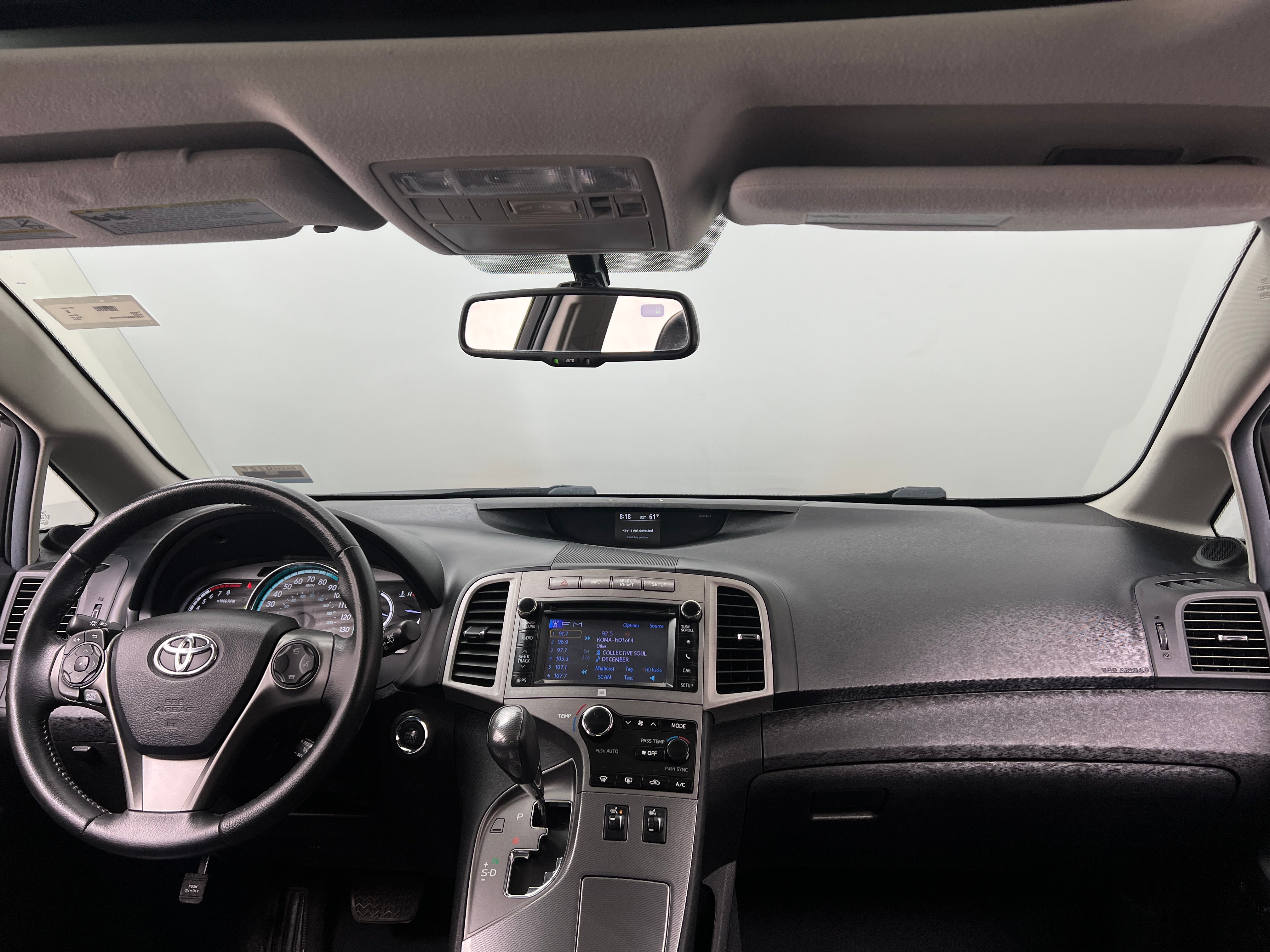 2014 Toyota Venza XLE 2