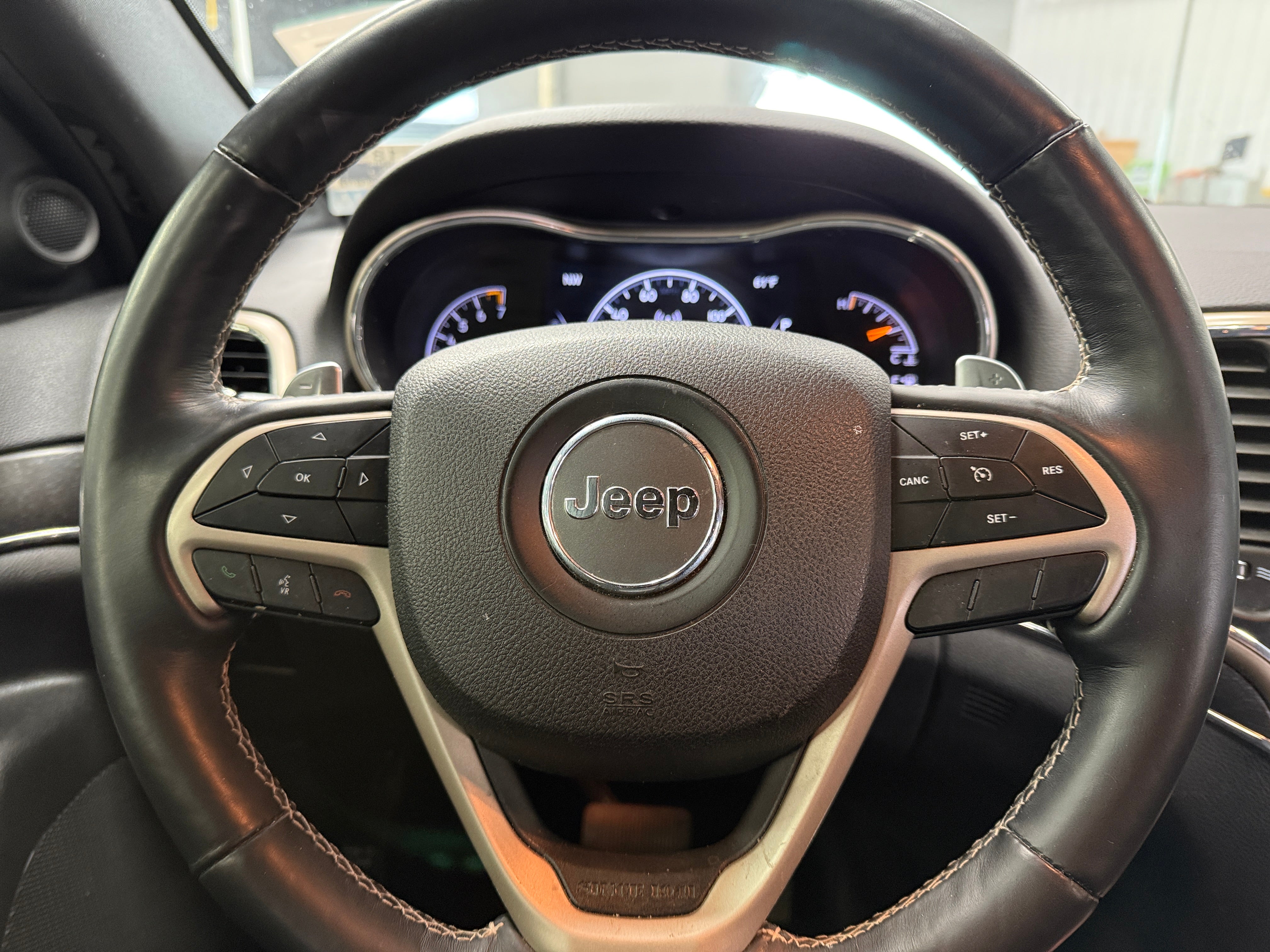 2017 Jeep Grand Cherokee Limited Edition 4