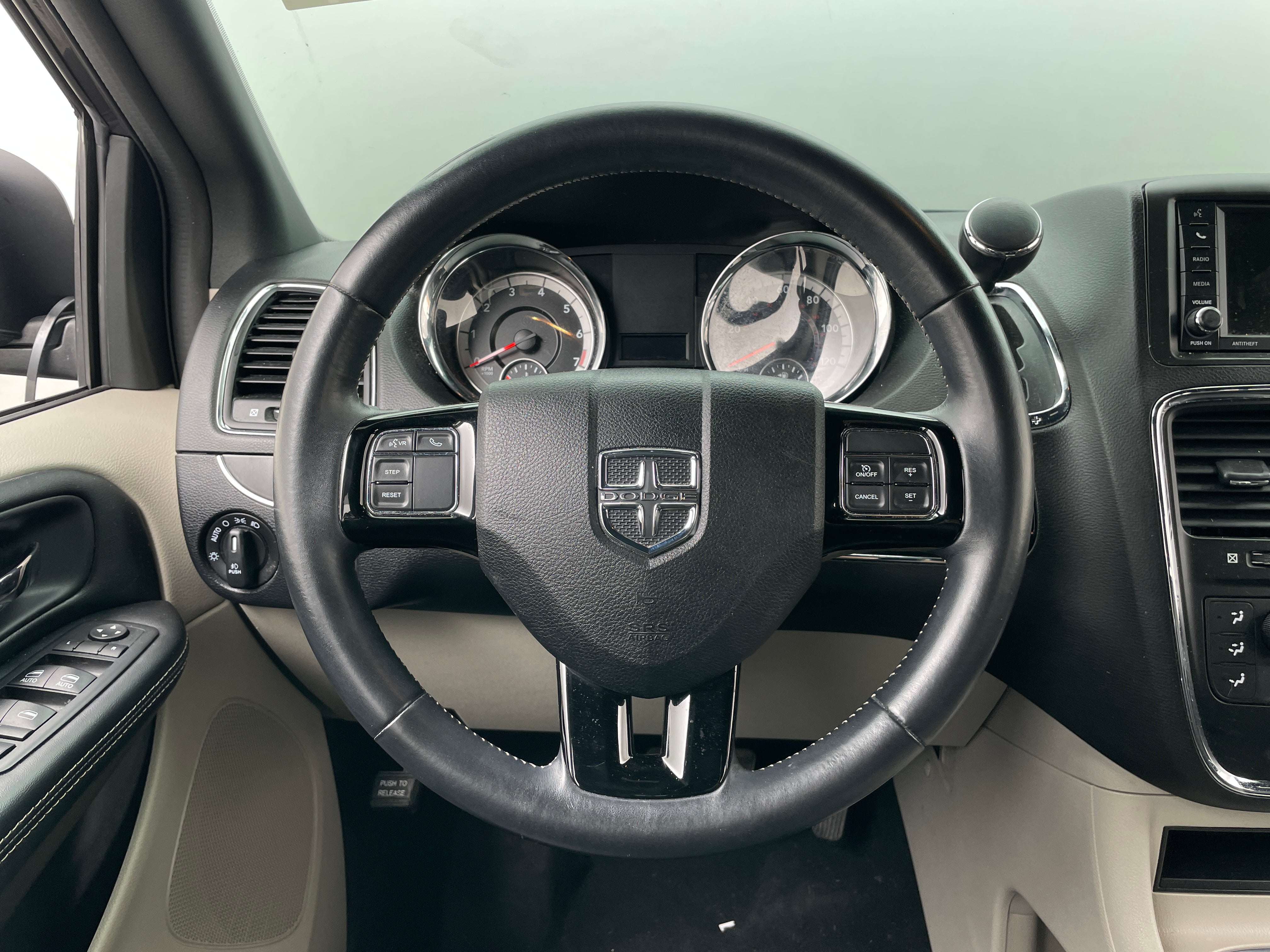 2019 Dodge Grand Caravan SXT 4