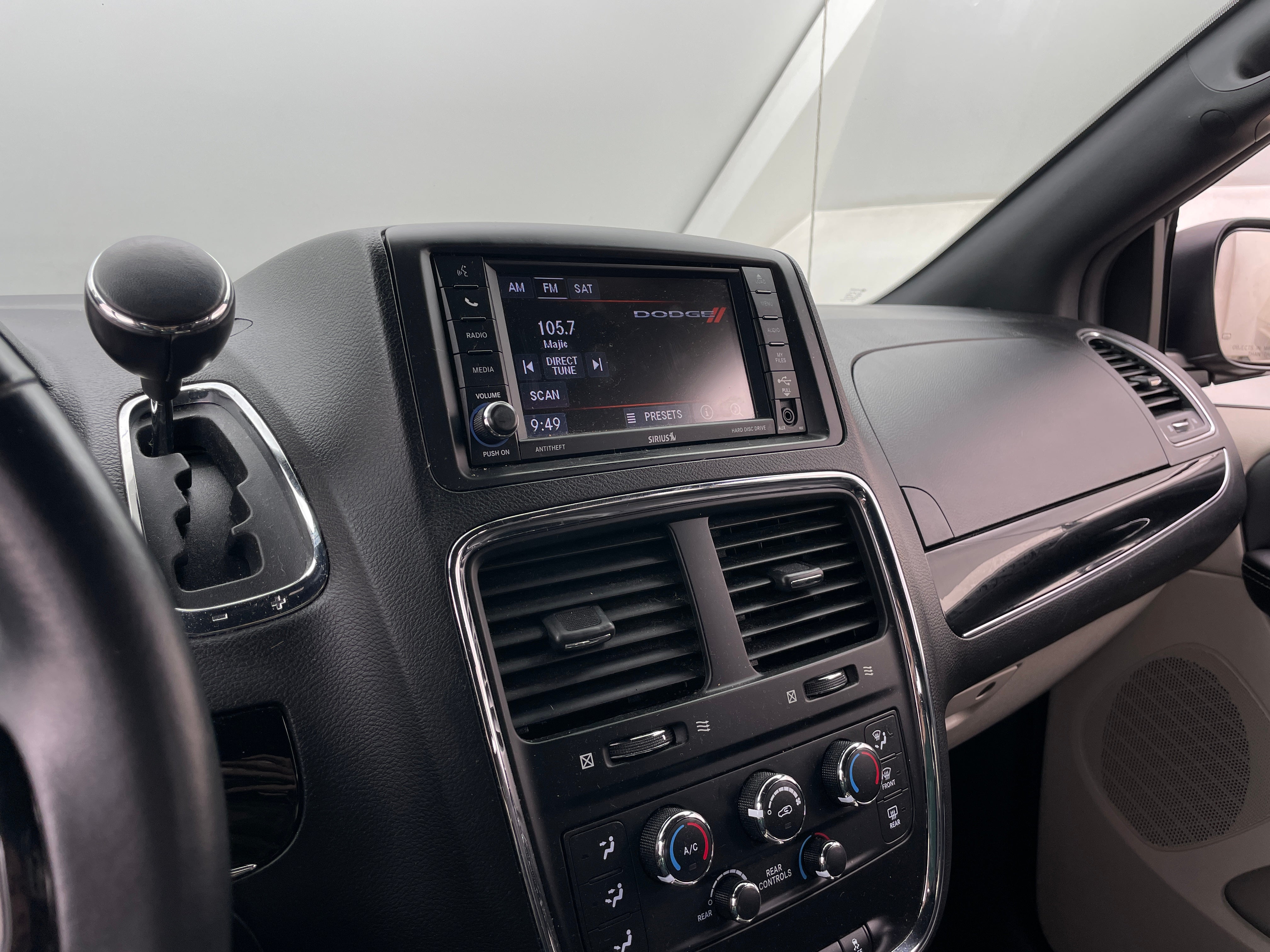 2019 Dodge Grand Caravan SXT 3