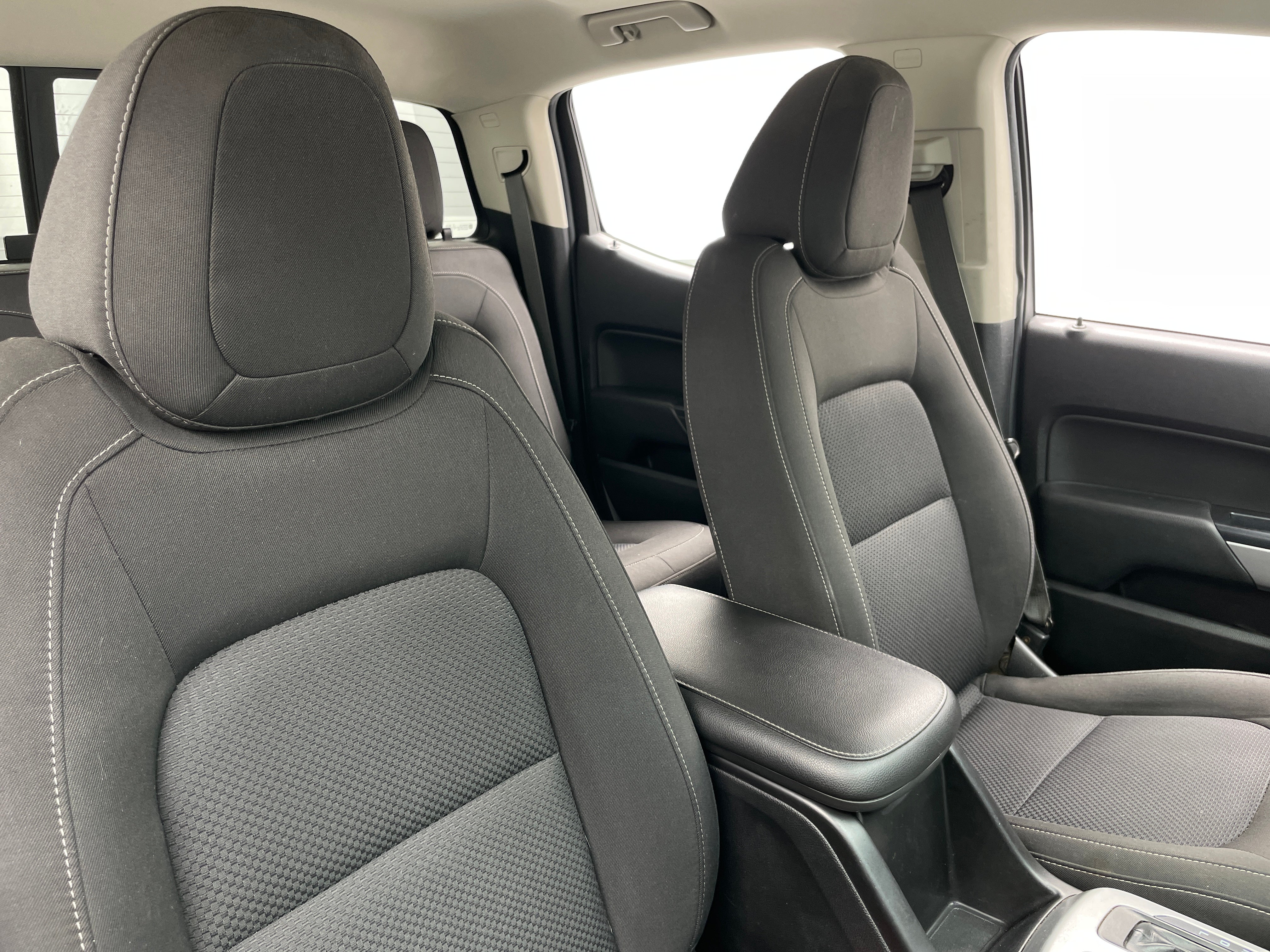 2018 Chevrolet Colorado LT 2