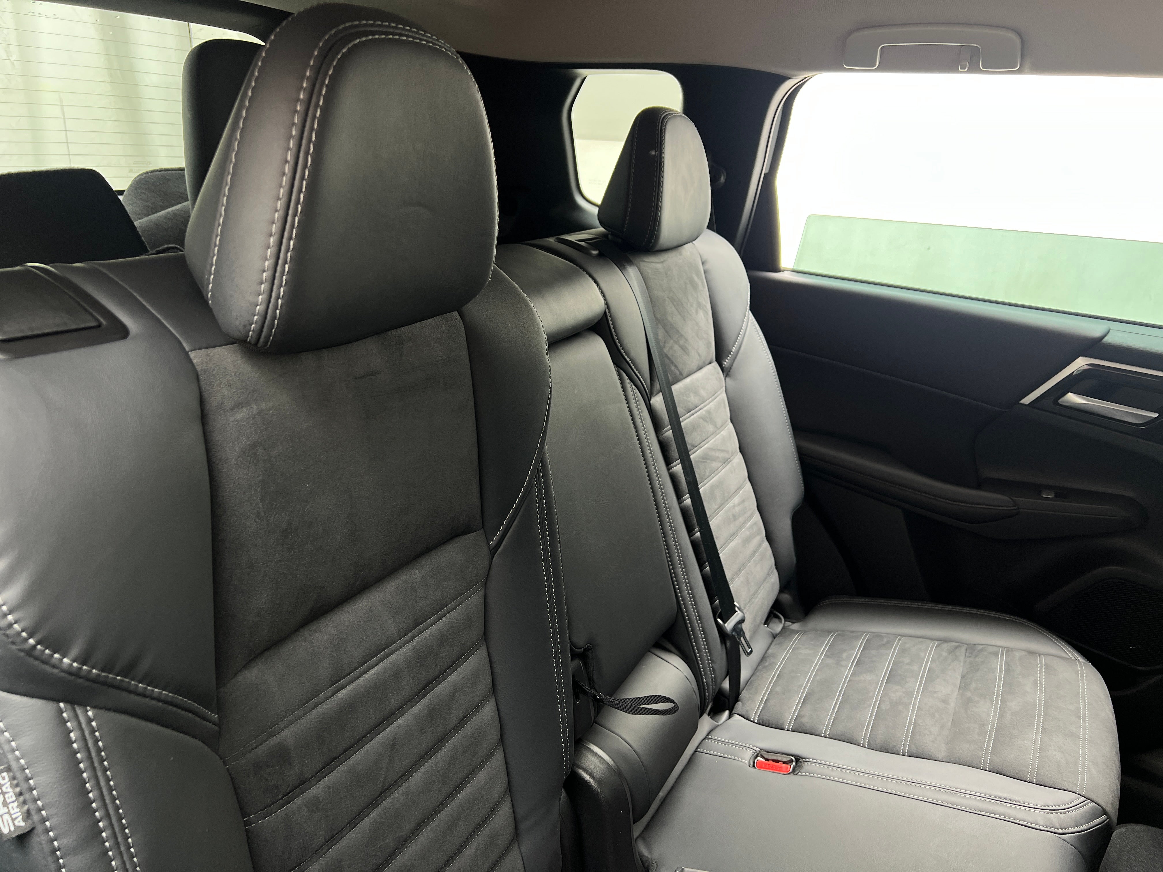 2023 Mitsubishi Outlander SE 5