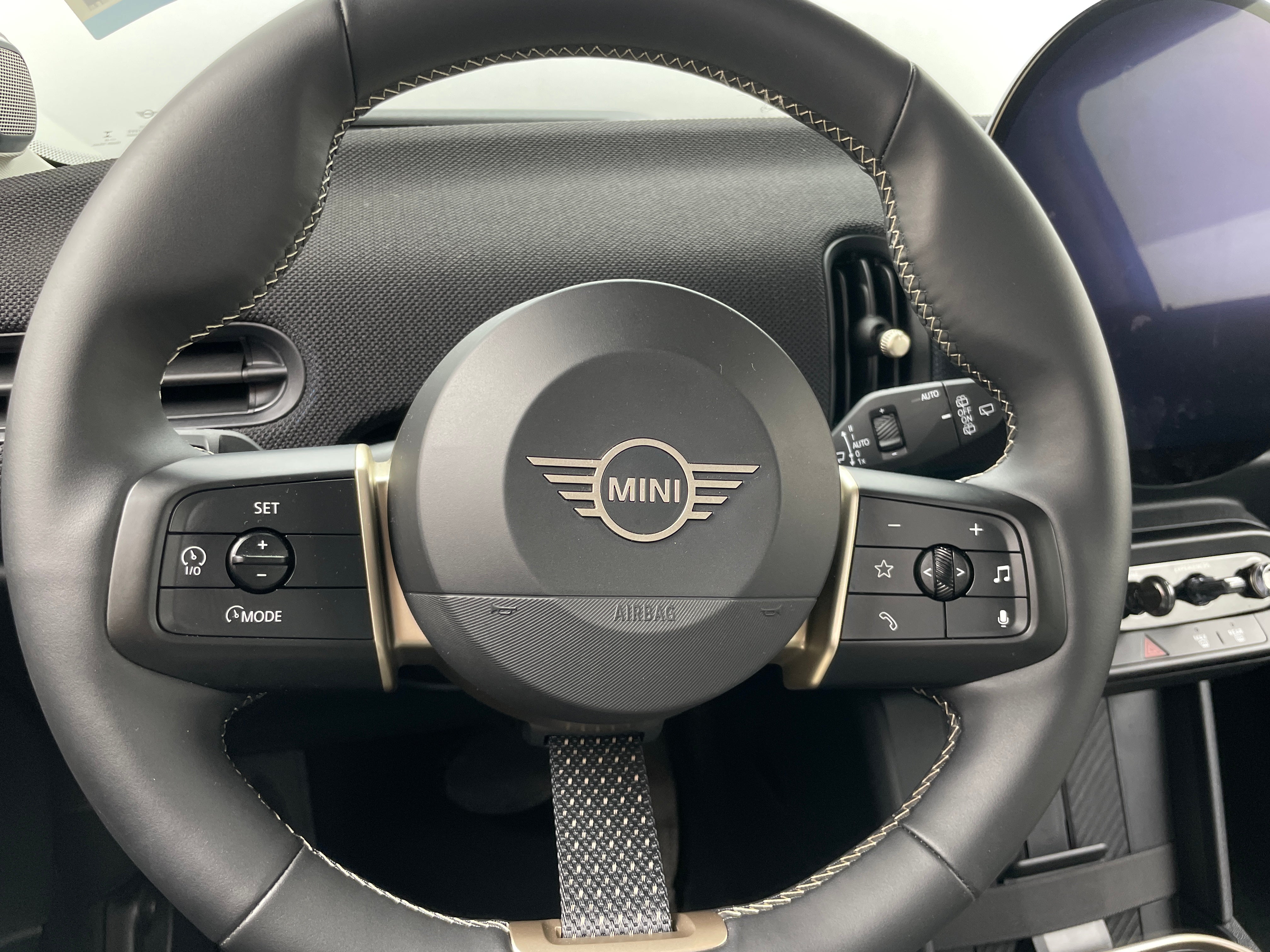 2025 MINI Cooper Hardtop S 4