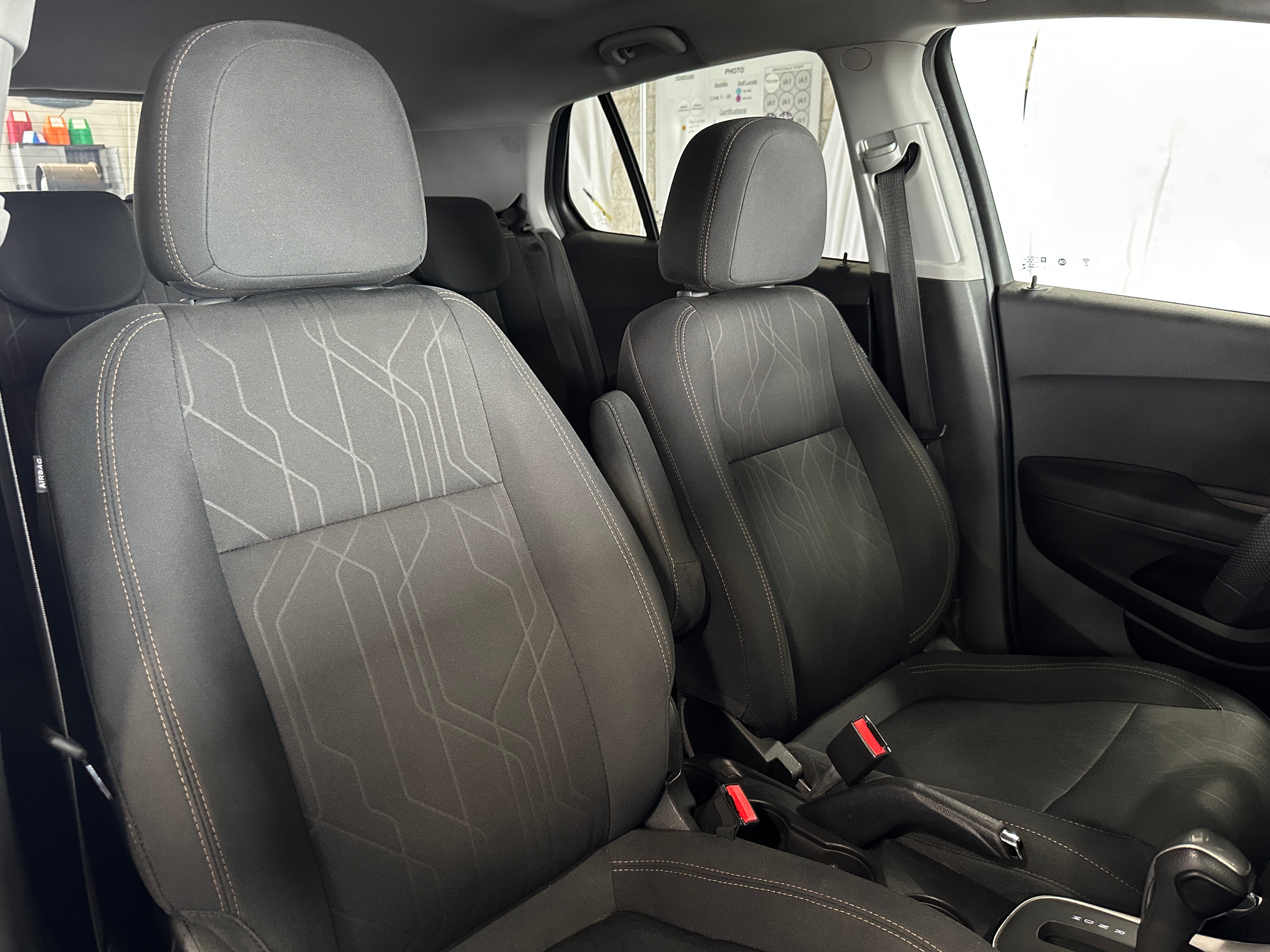 2019 Chevrolet Trax LT 2