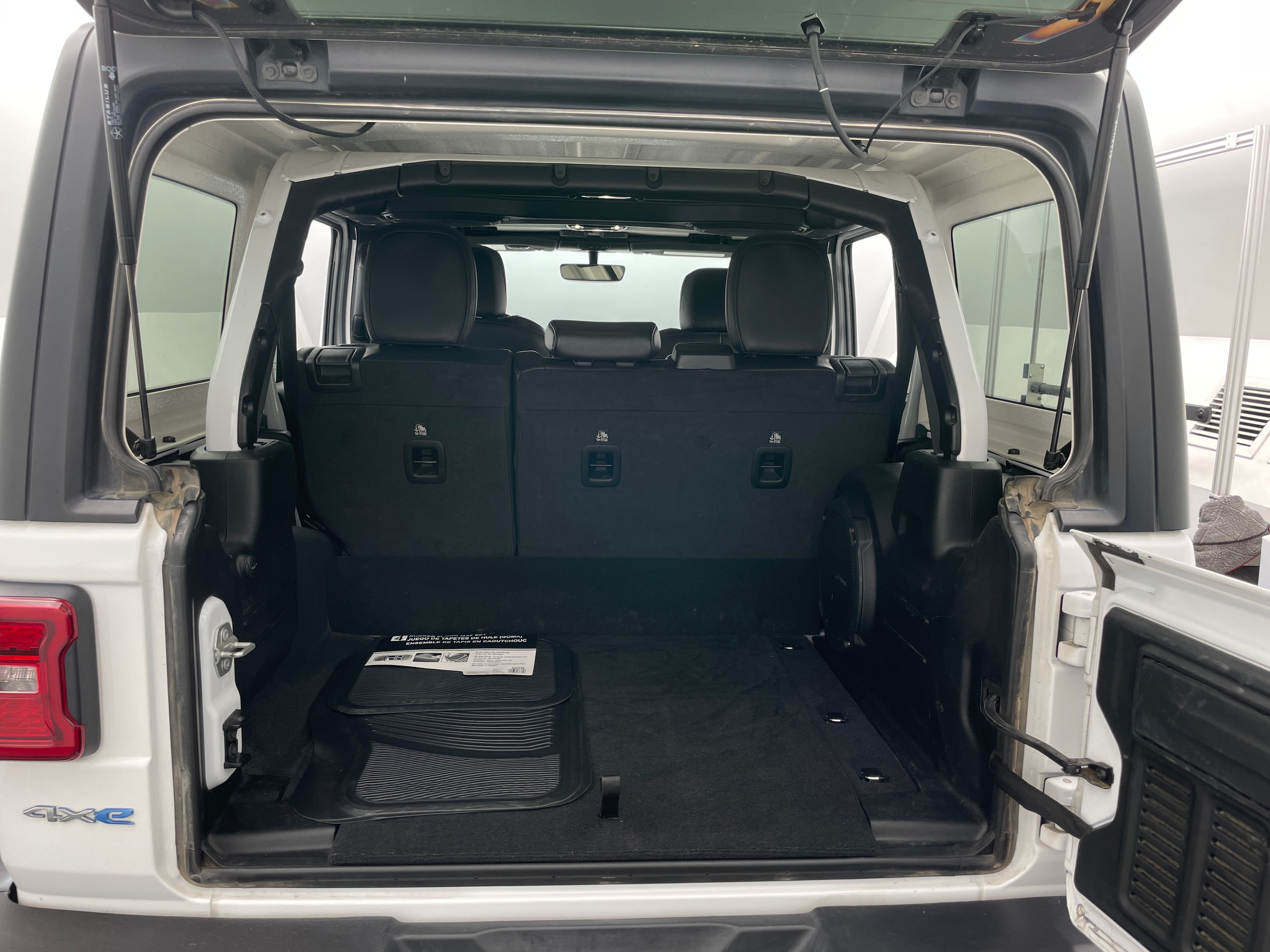 2023 Jeep Wrangler Sahara 4xe 6