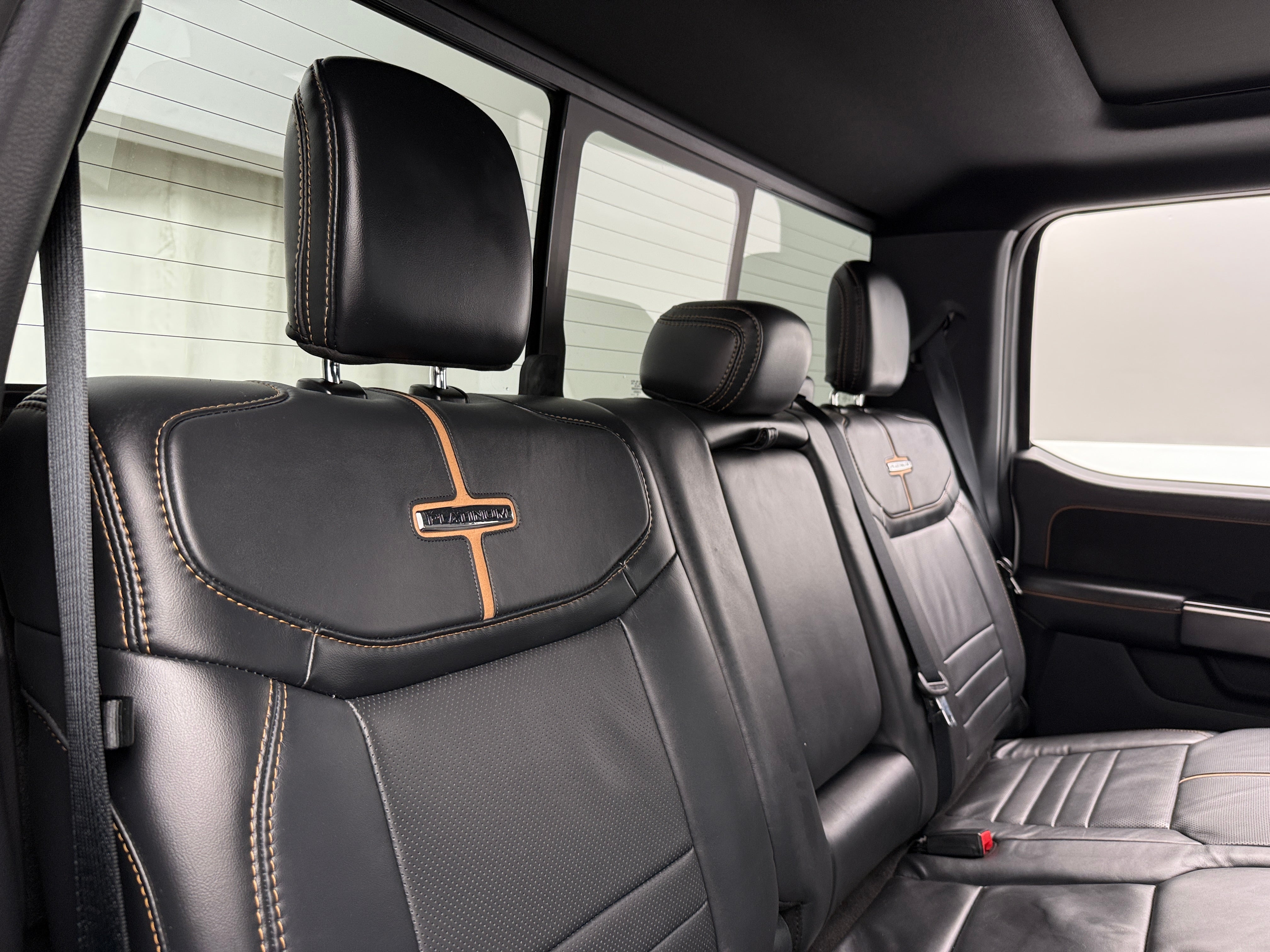 2022 Ford Econoline E-150 5