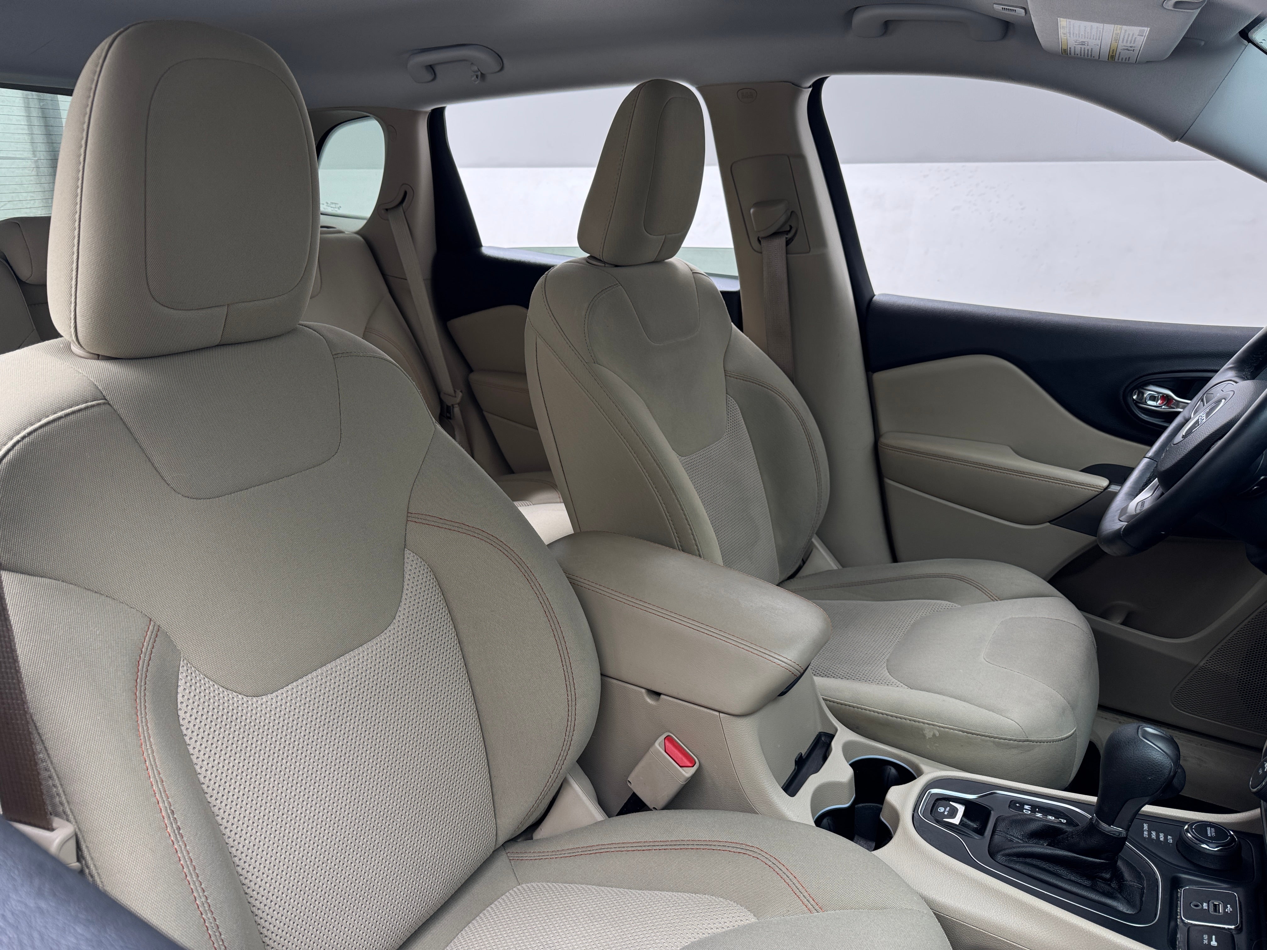 2019 Jeep Cherokee Latitude 2