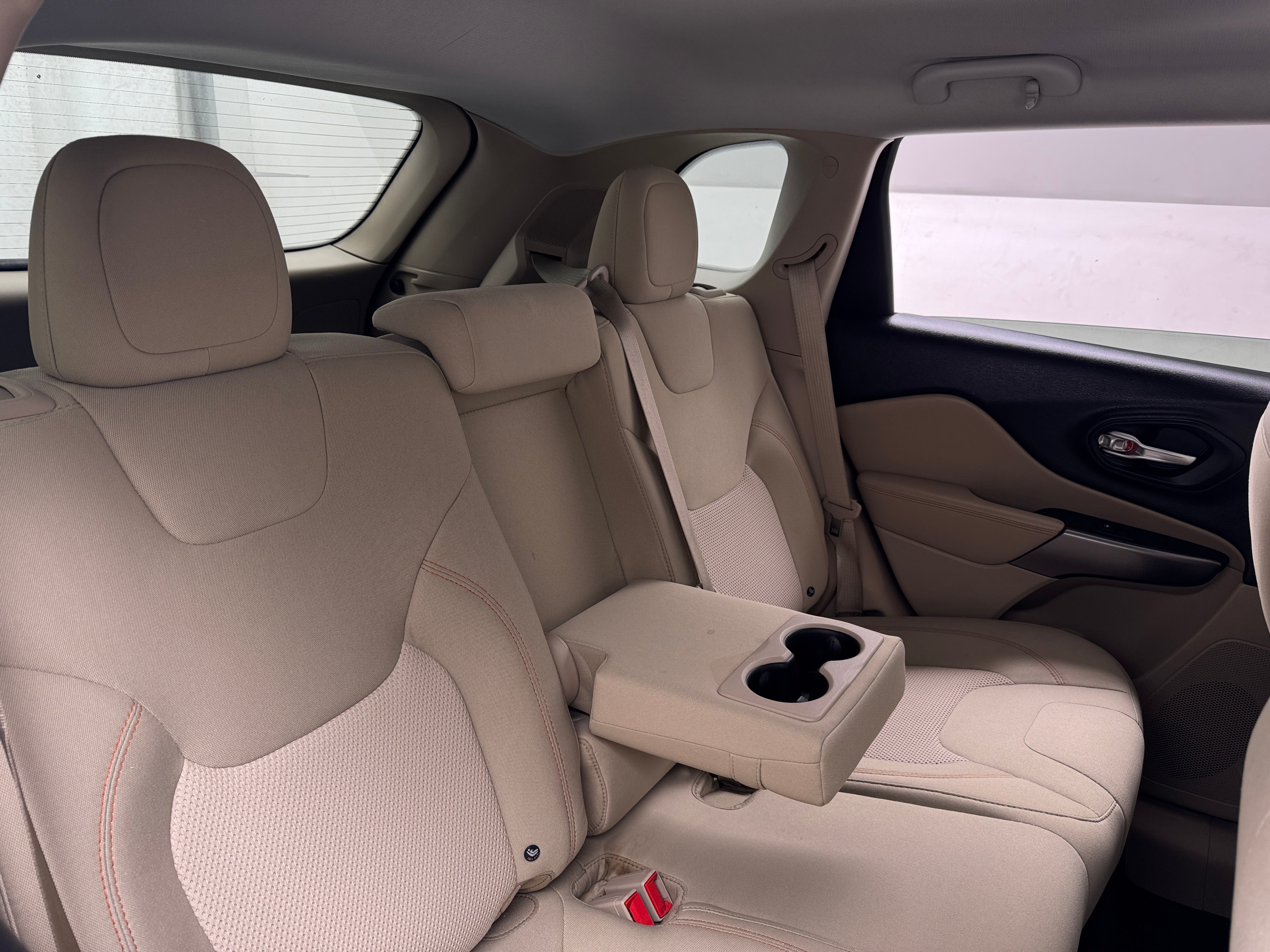 2019 Jeep Cherokee Latitude 6