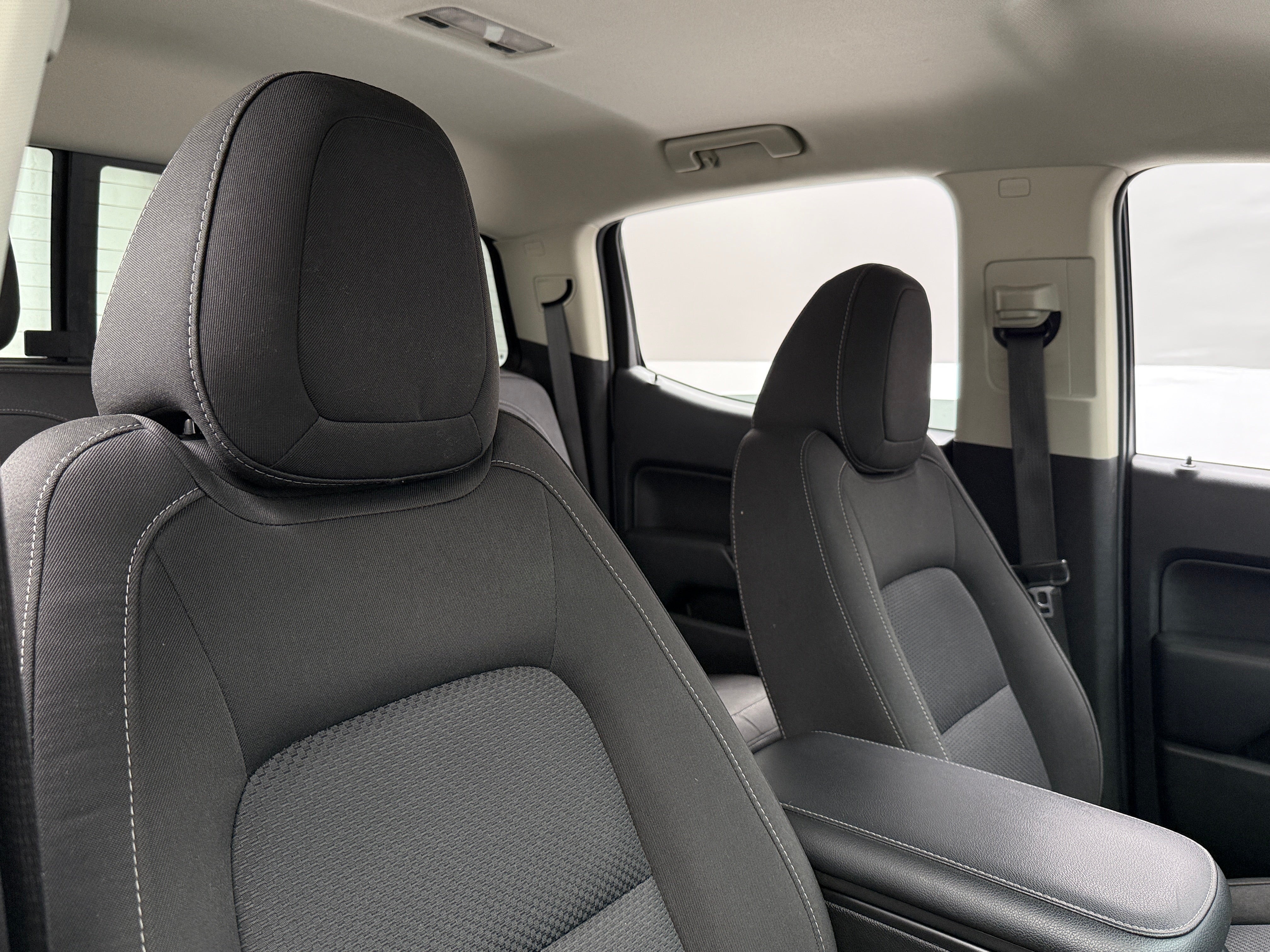 2021 Chevrolet Colorado LT 2
