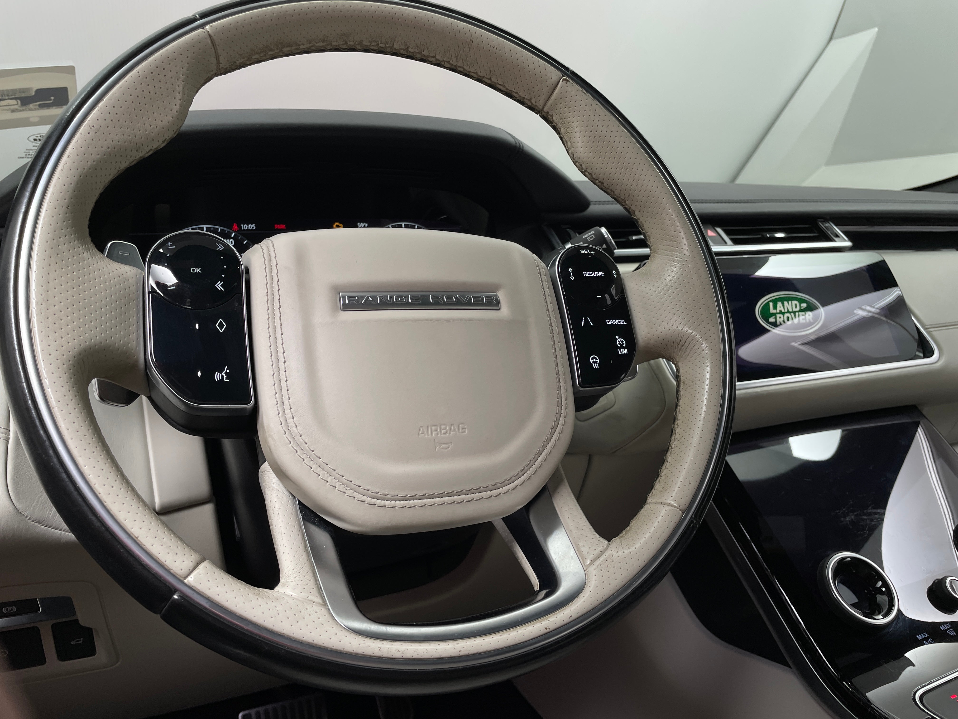 2018 Land Rover Range Rover Velar R-Dynamic HSE 4