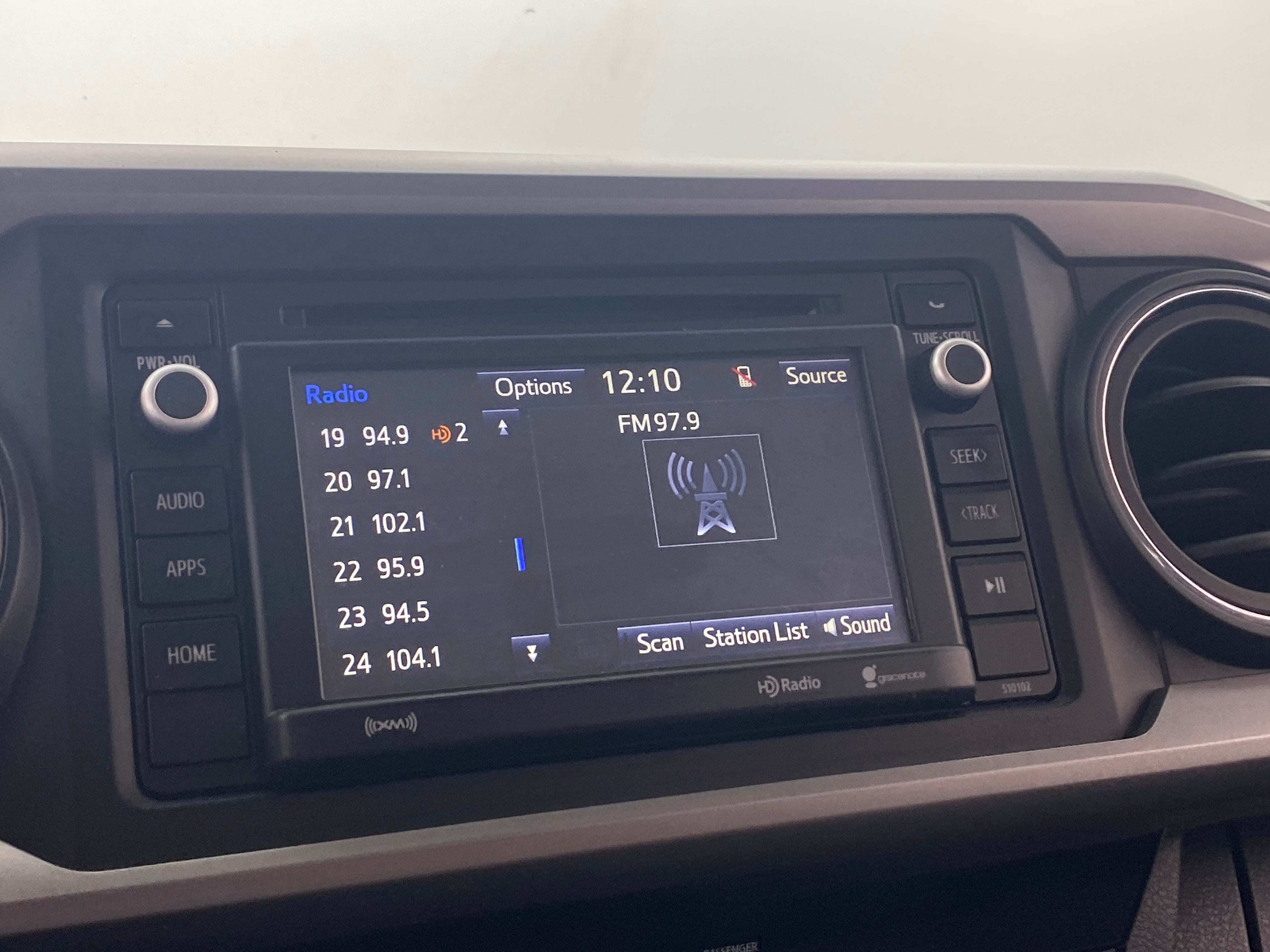 2017 Toyota Tacoma SR5 4