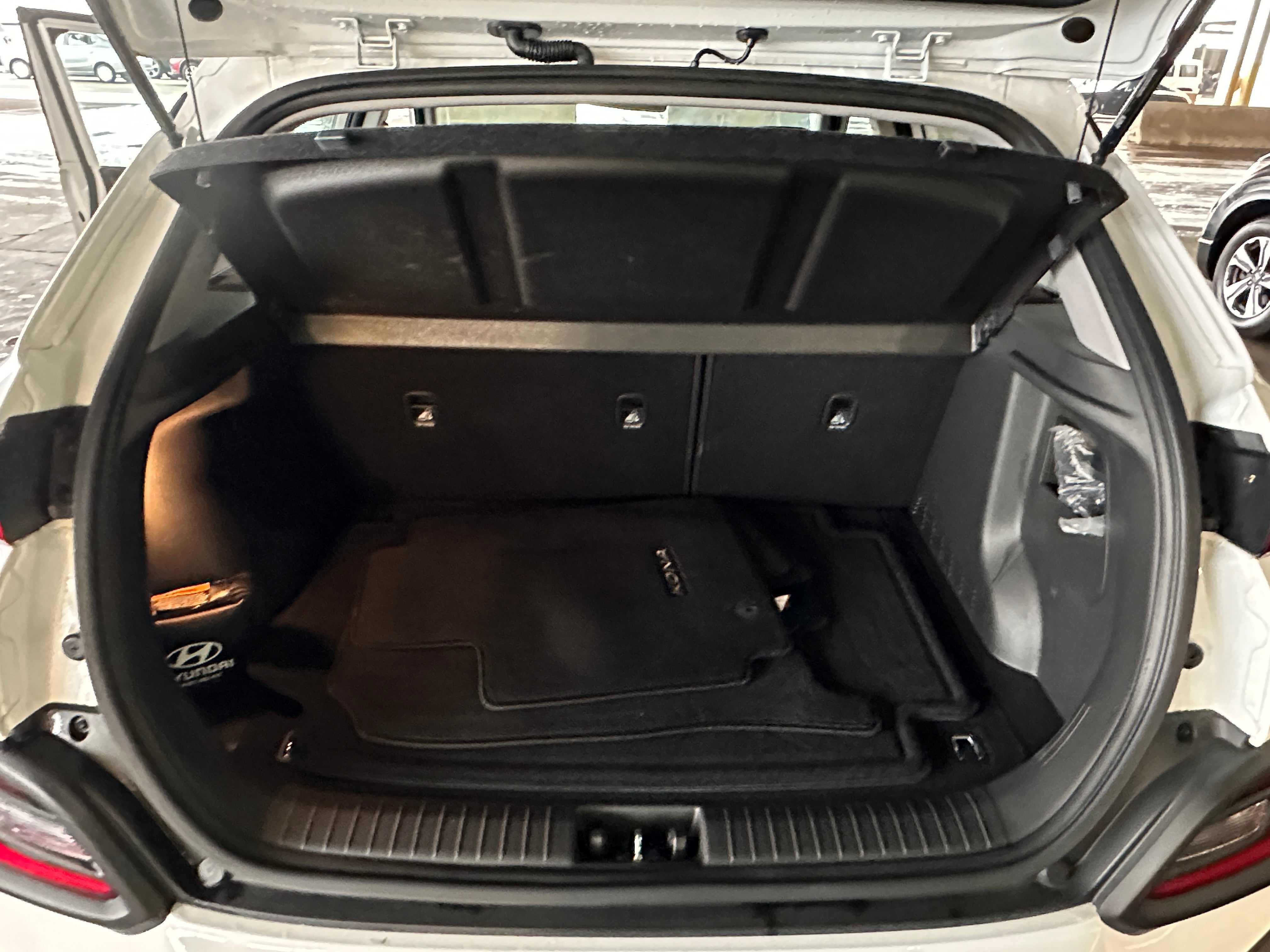 2021 Hyundai Kona SE 7