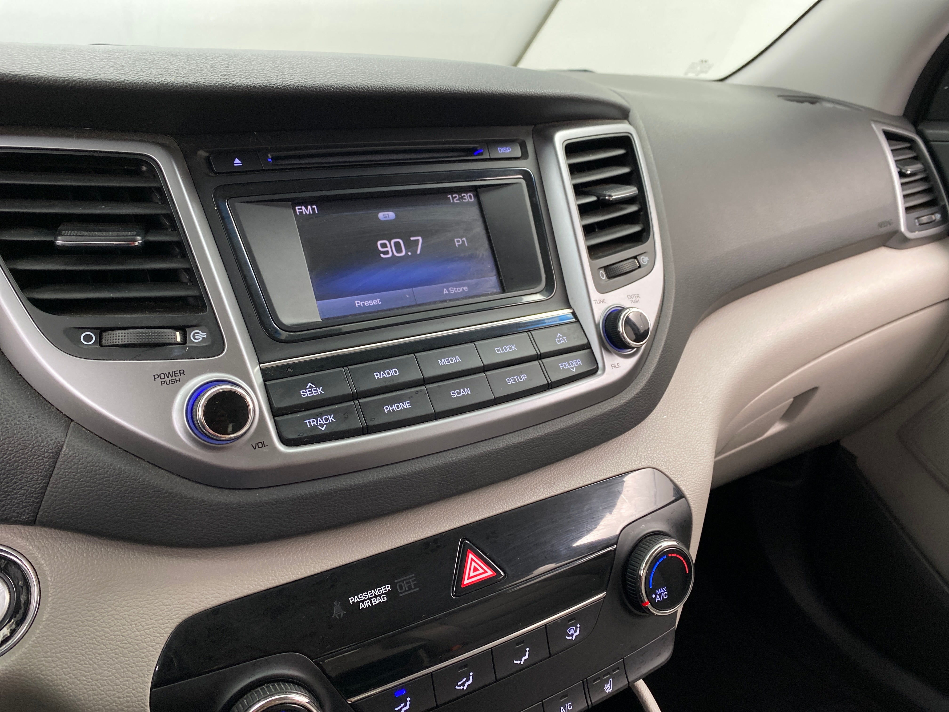 2016 Hyundai Tucson Sport 4