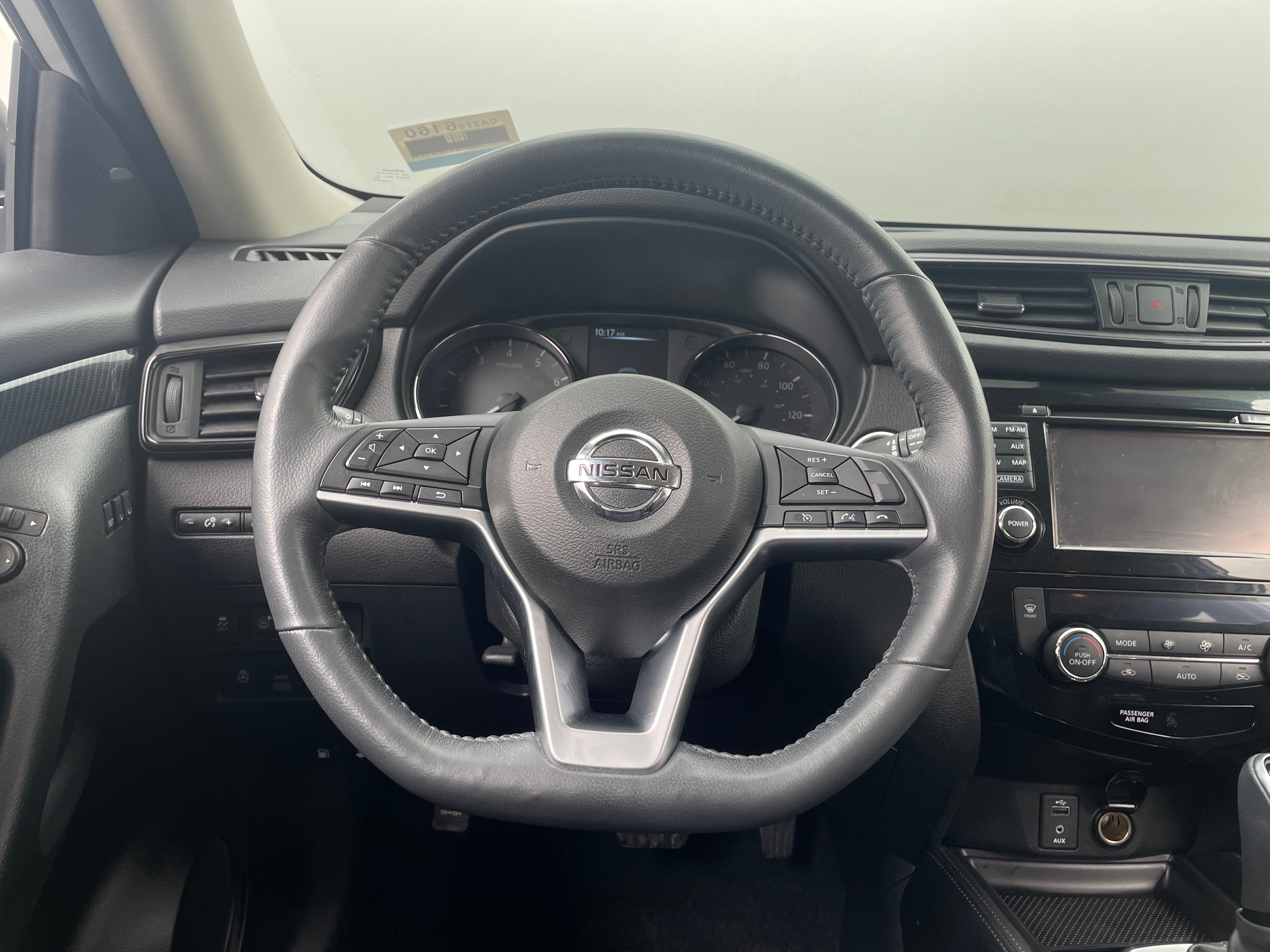 2017 Nissan Rogue SL 4